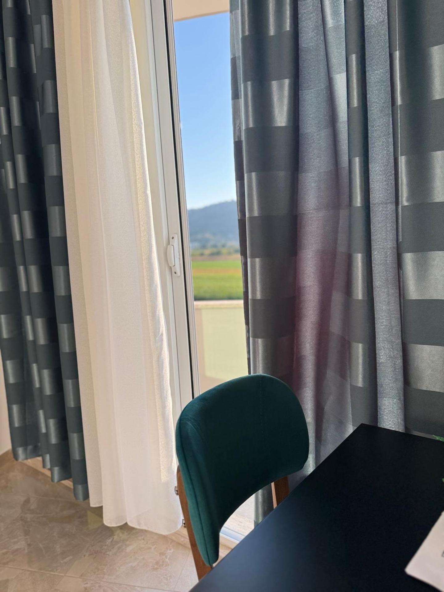 Aerostay Hotel - Photo 98