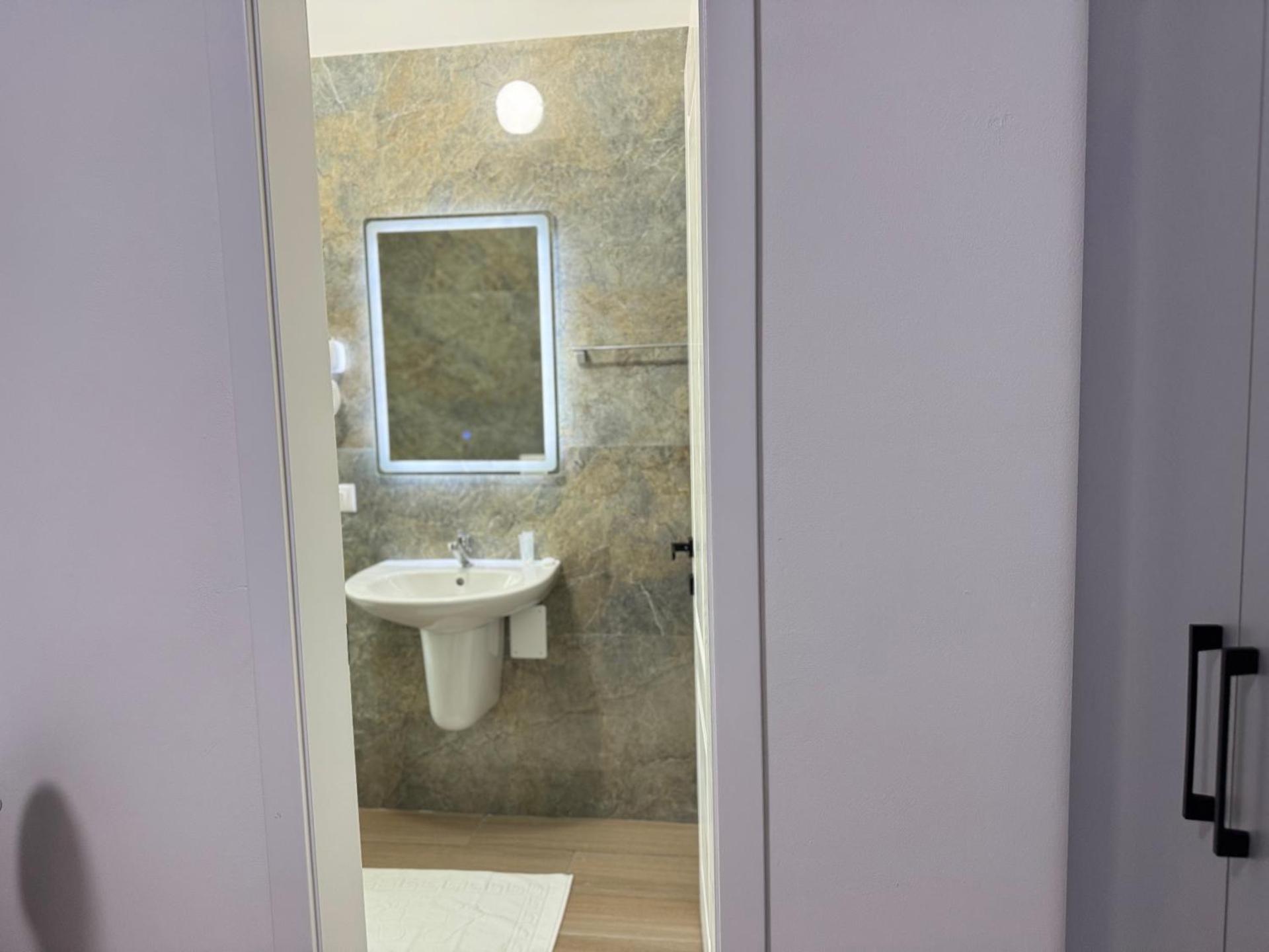 Aerostay Hotel - Photo 127