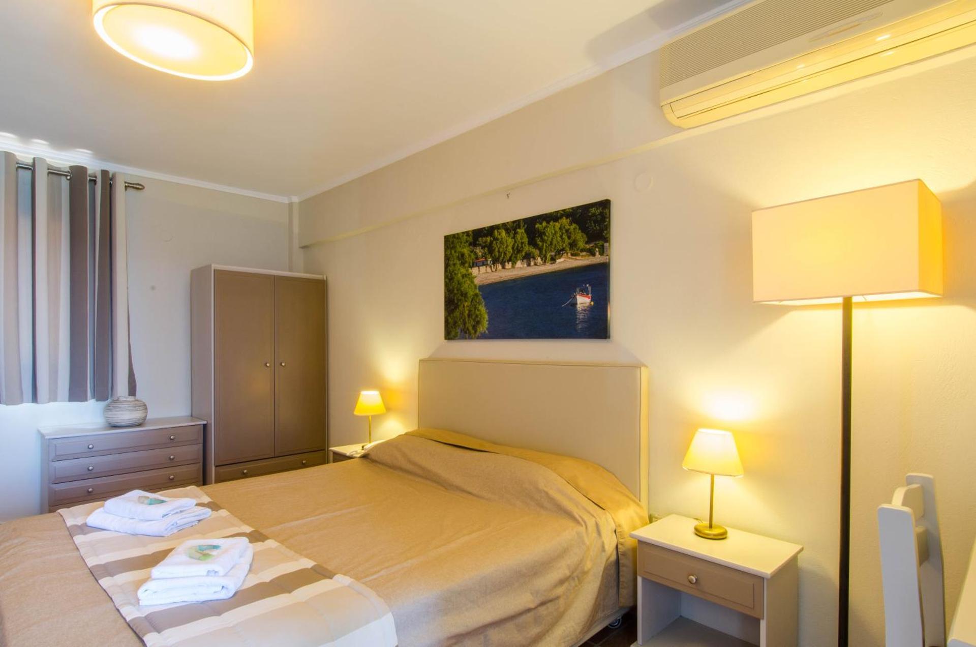 Plaka Studios - Photo 16