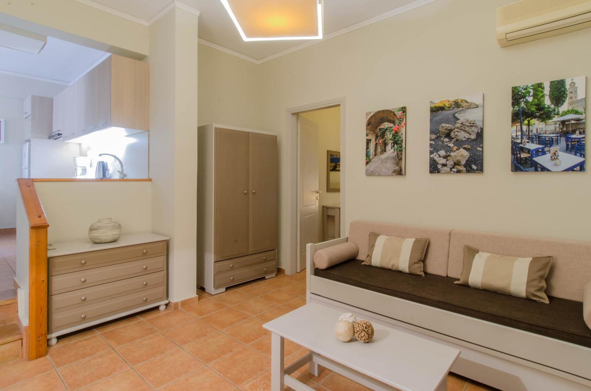 Plaka Studios - Photo 21