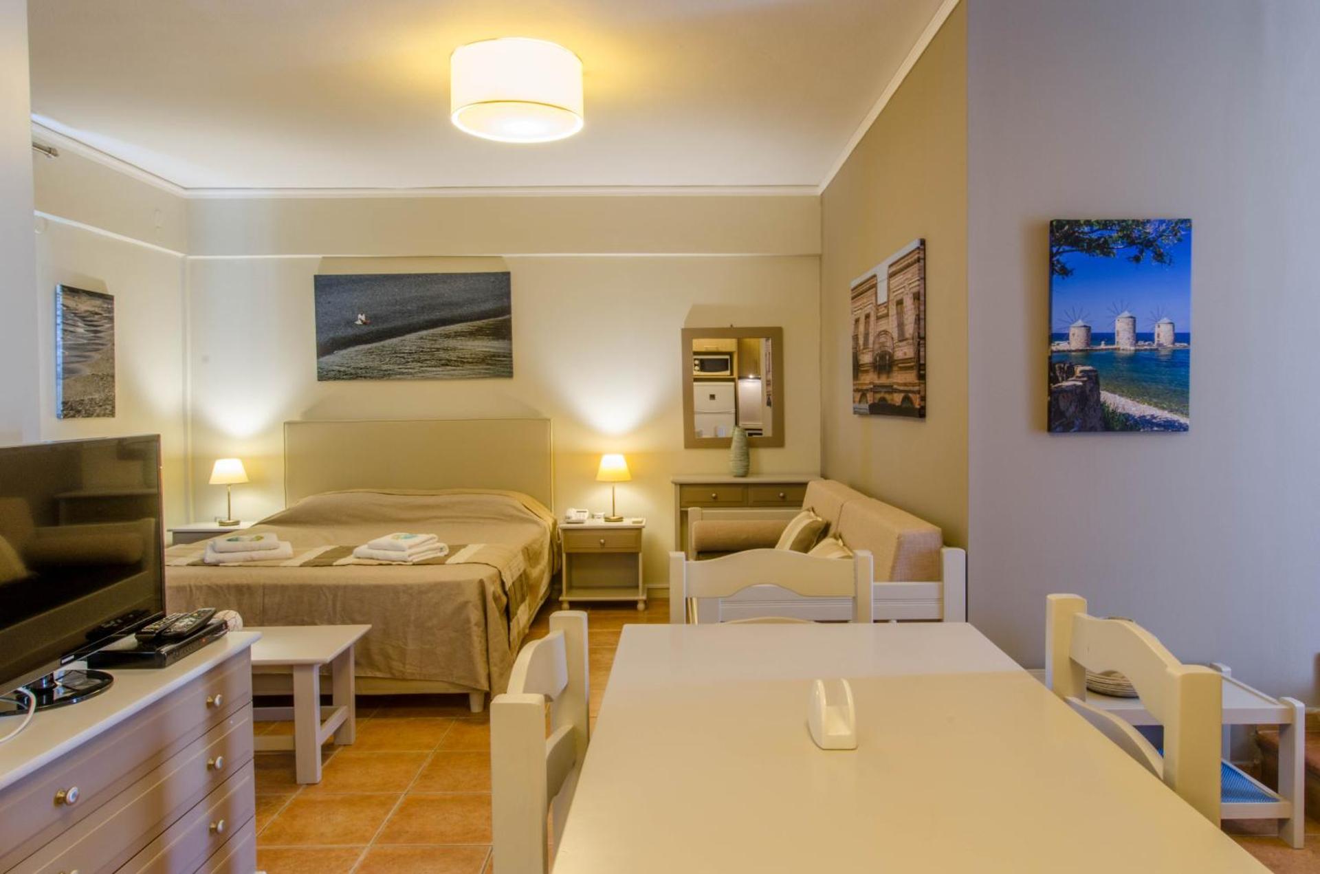 Plaka Studios - Photo 38