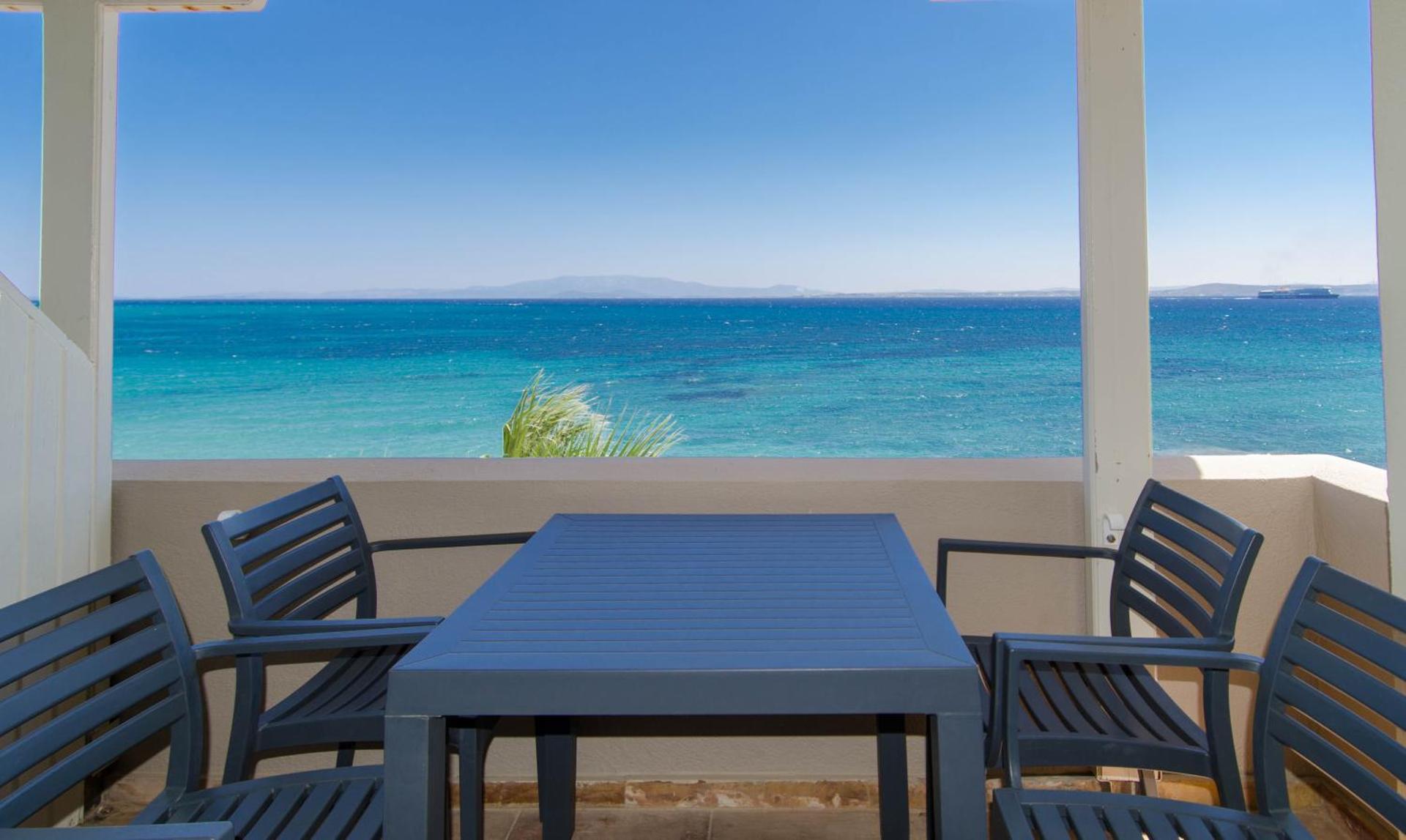 Plaka Studios - Photo 44