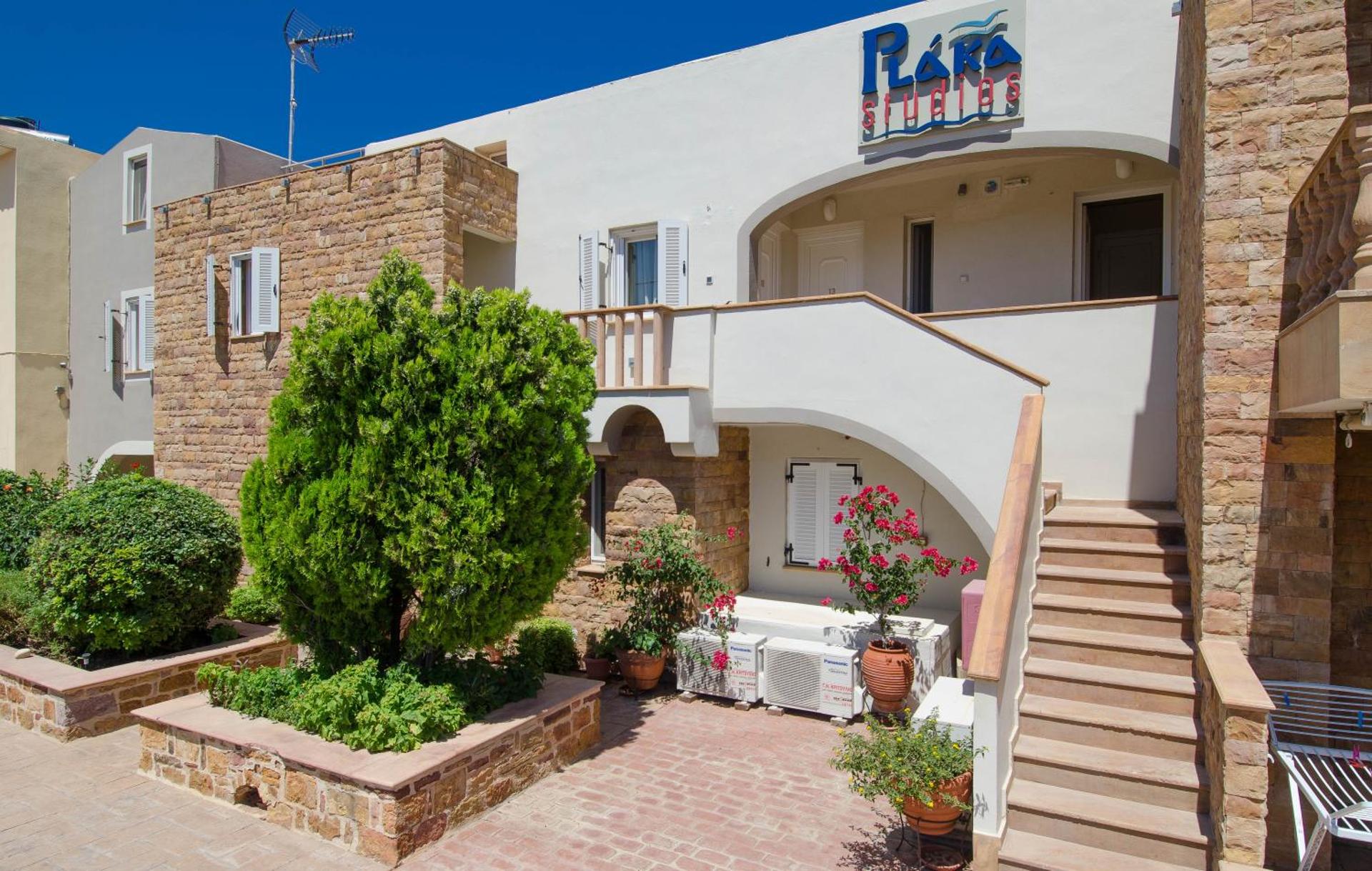 Plaka Studios - Photo 112