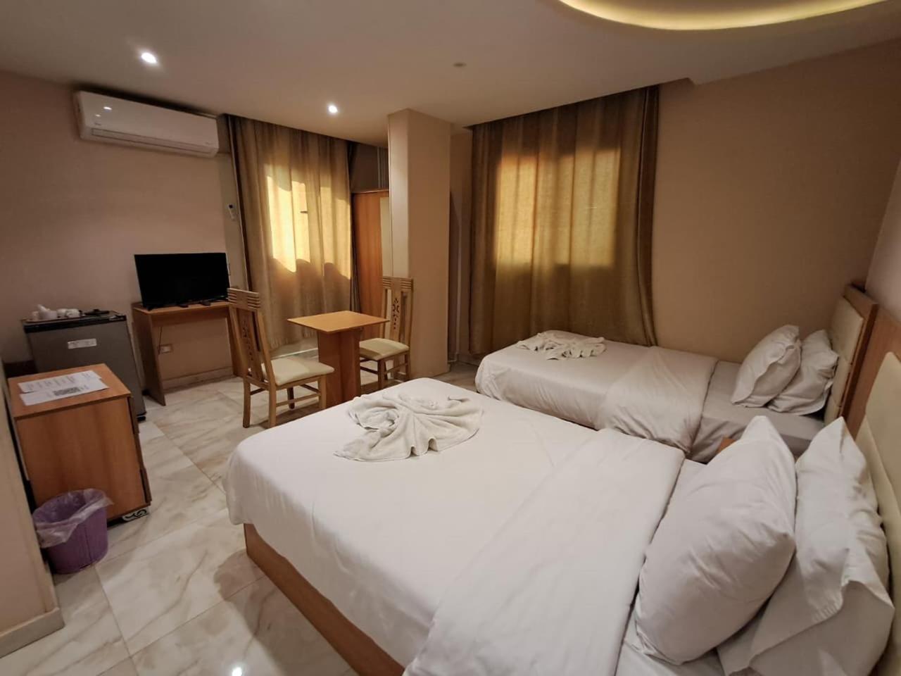 The Great Golden Pyramid - Photo 5