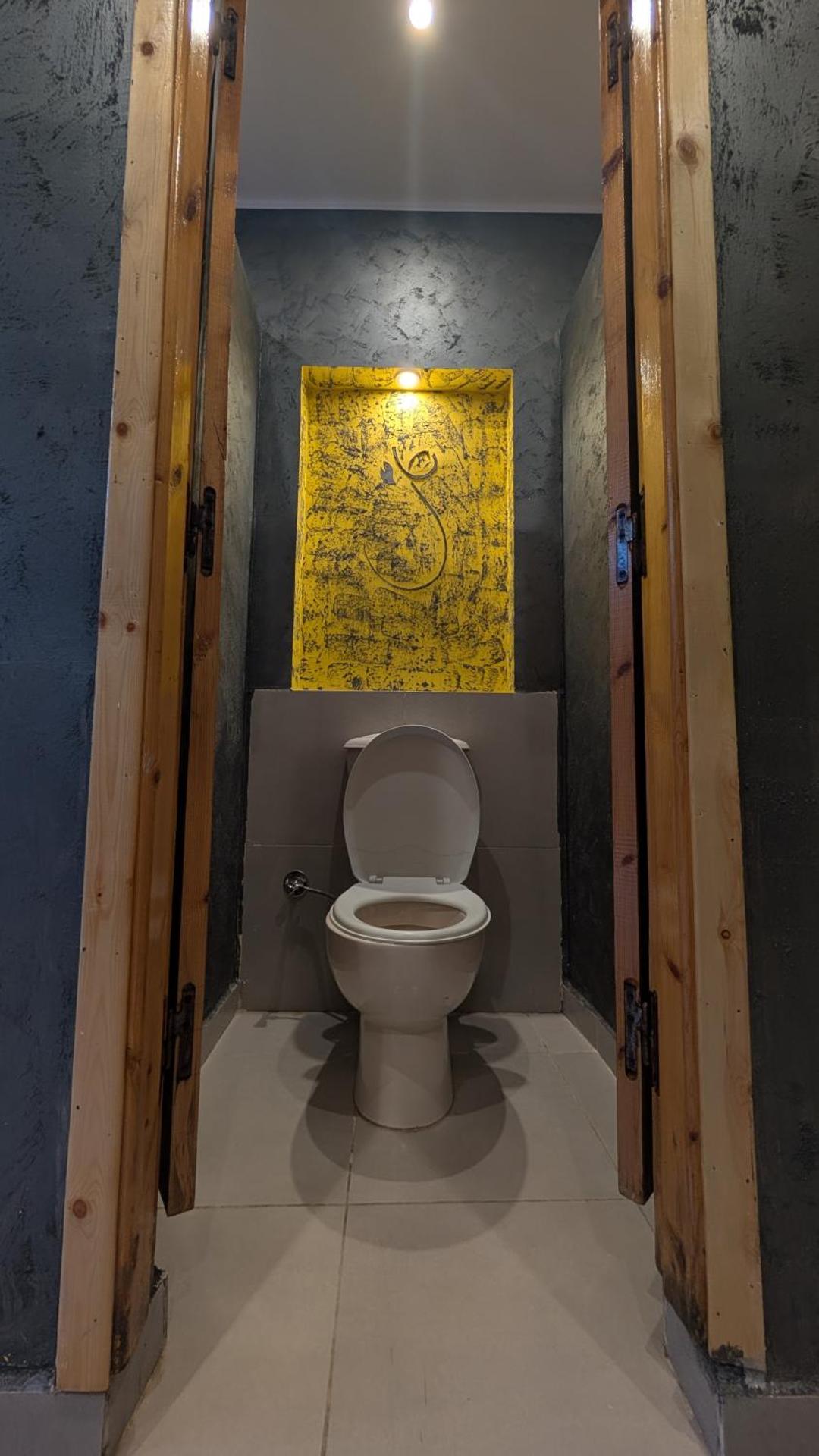 Hostify Hostel - Photo 14