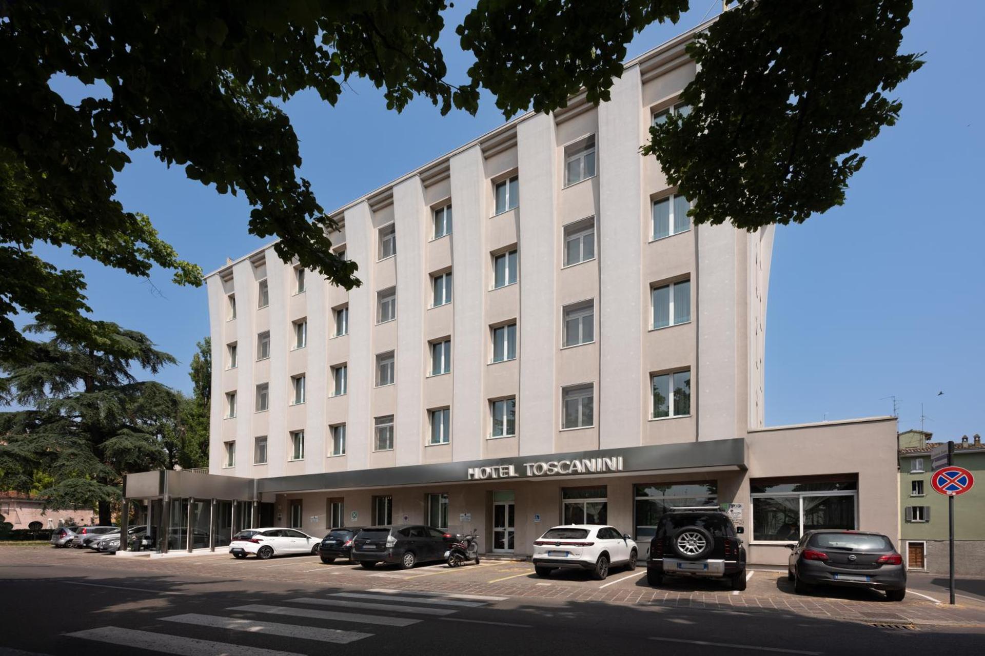 Hotel Toscanini - Photo 21