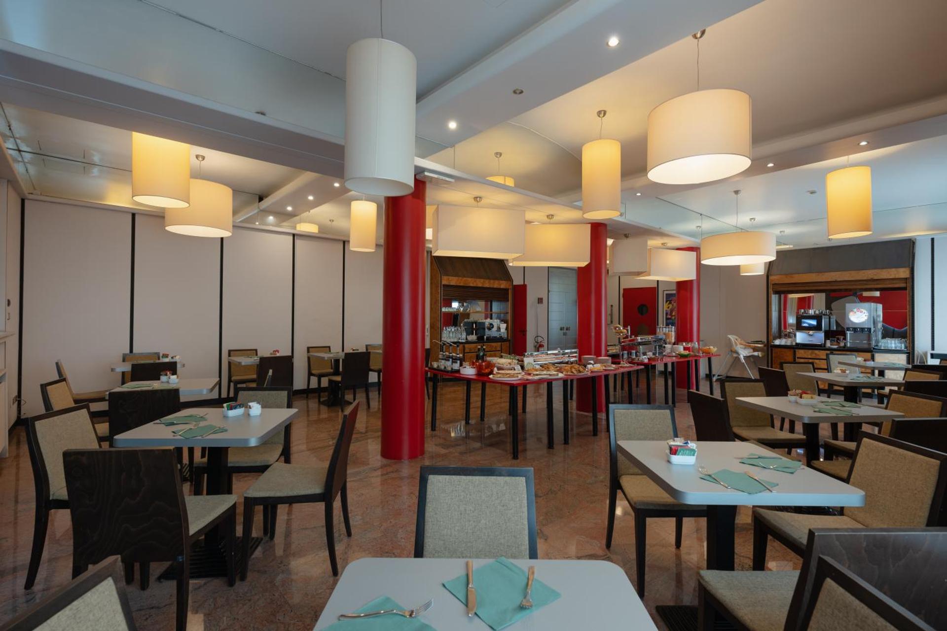 Hotel Toscanini - Photo 15