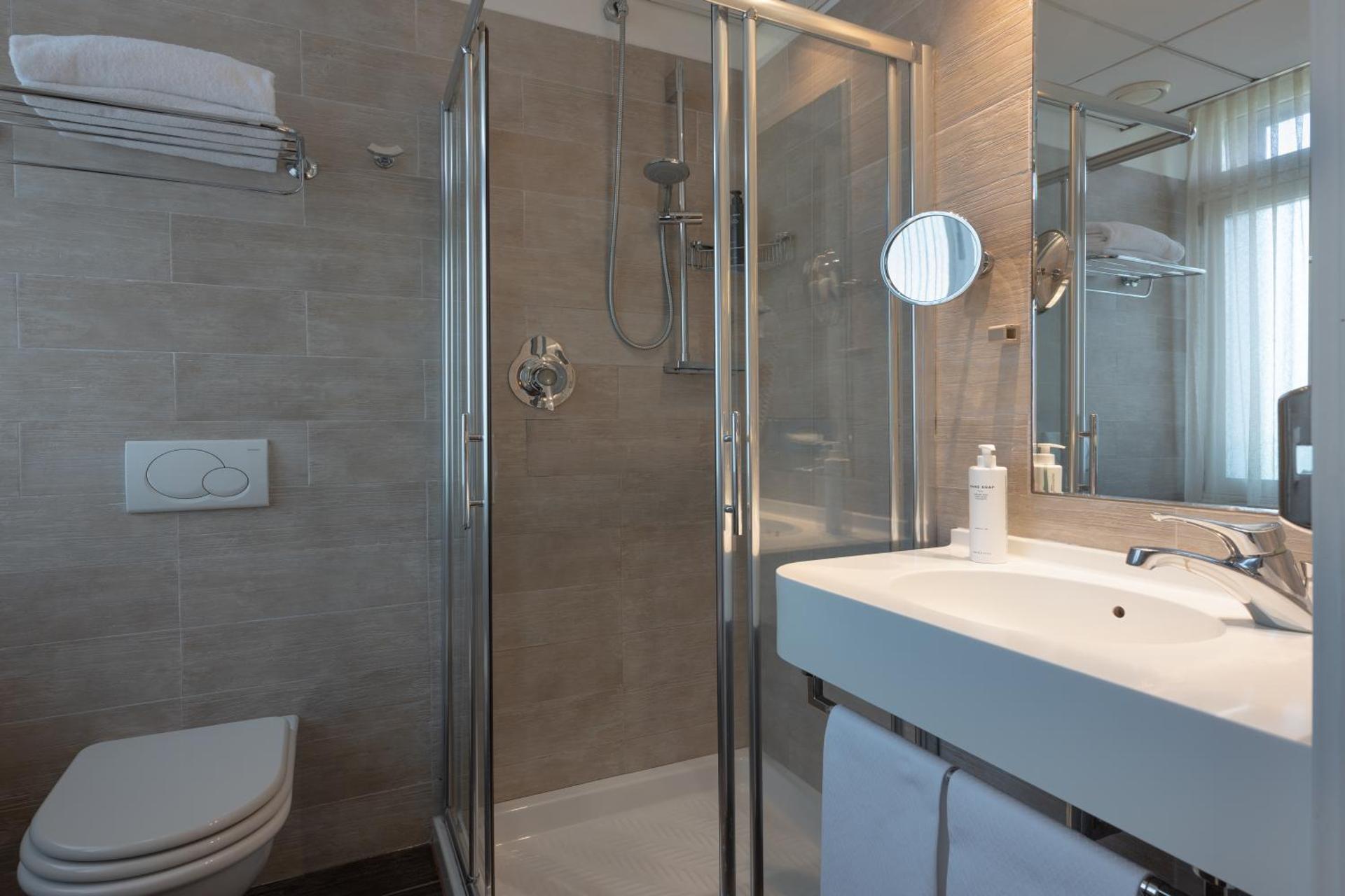 Hotel Toscanini - Photo 3