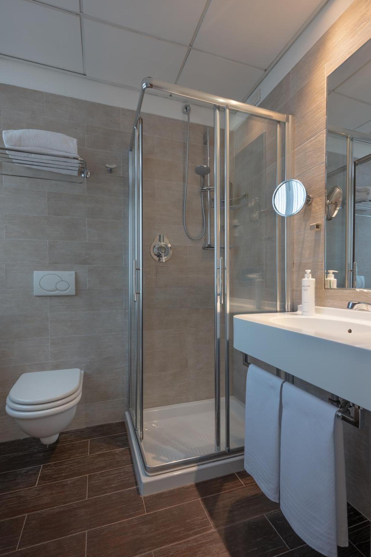 Hotel Toscanini - Photo 5