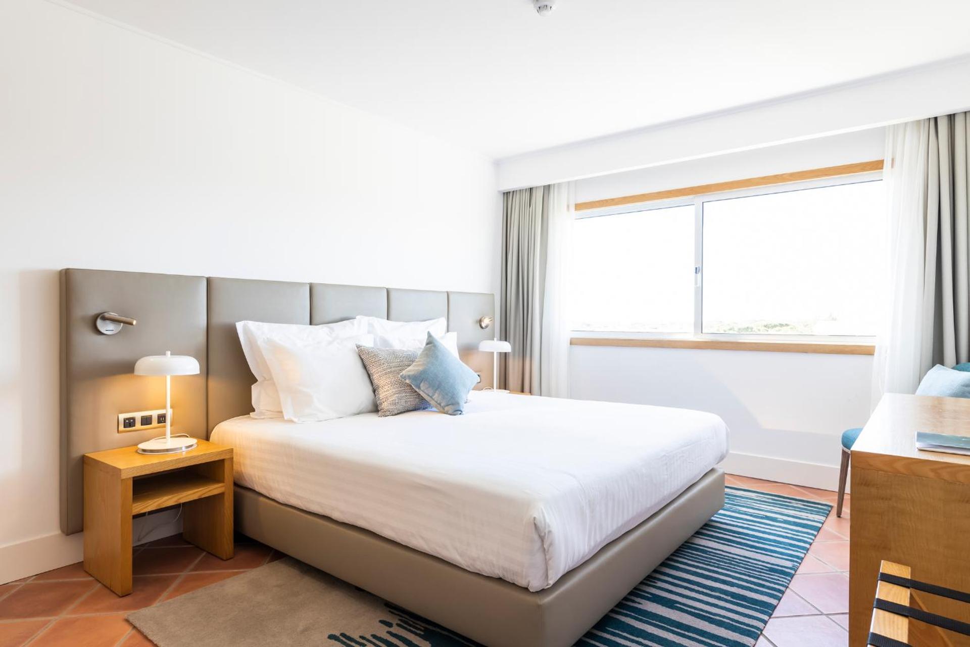 The Patio Suite Hotel - Photo 2