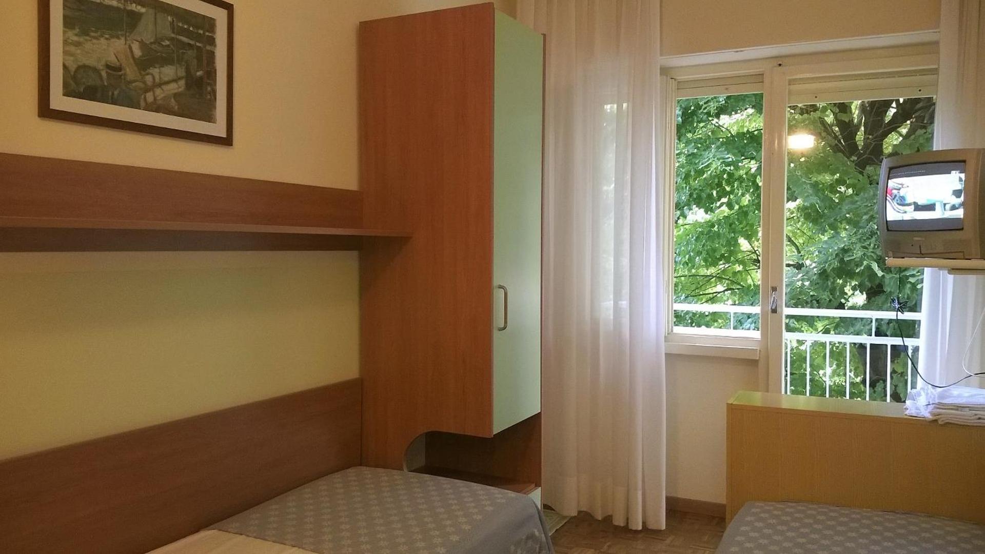 Hotel Capri - Photo 22