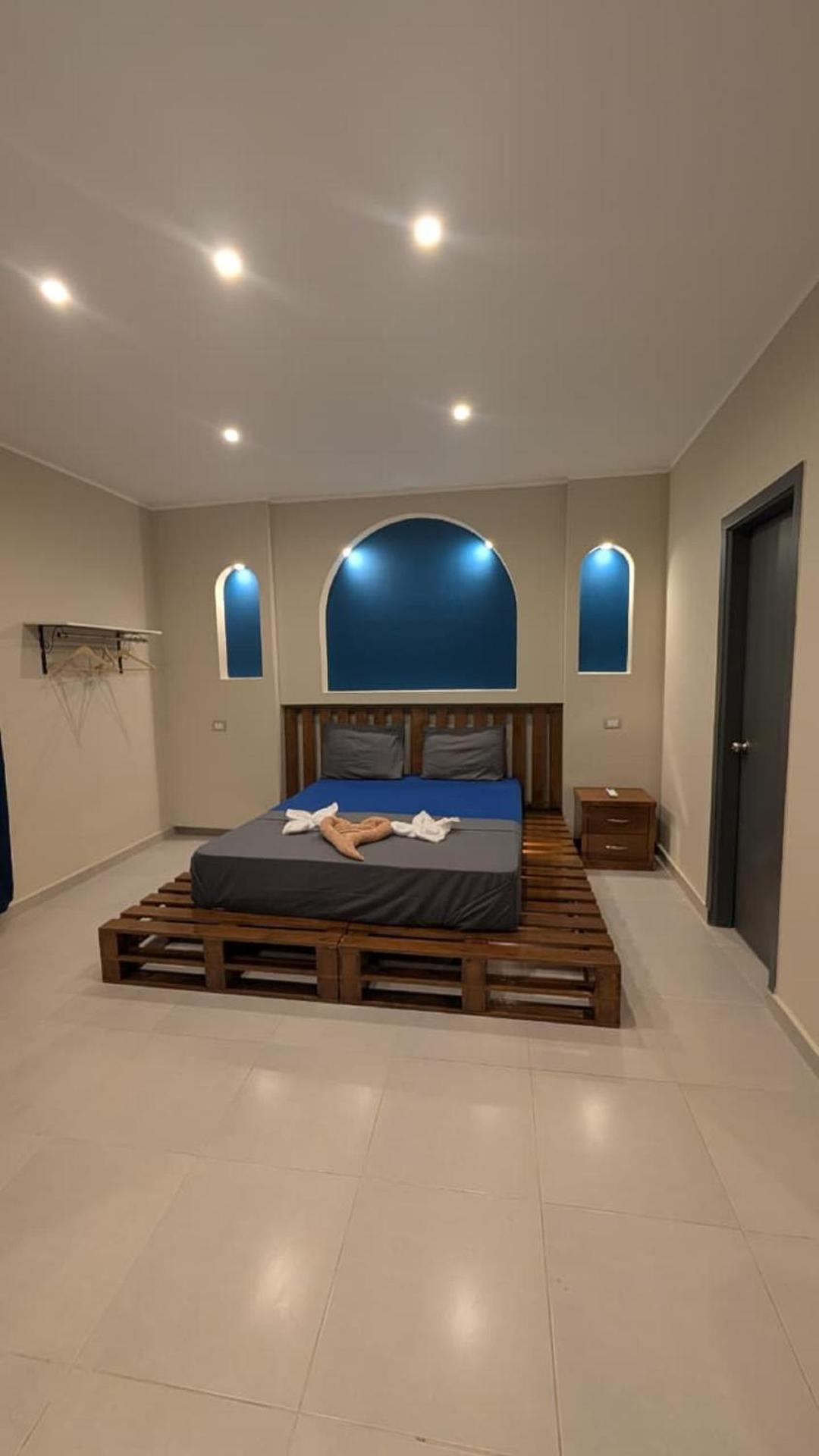 Hostify Hostel - Photo 29