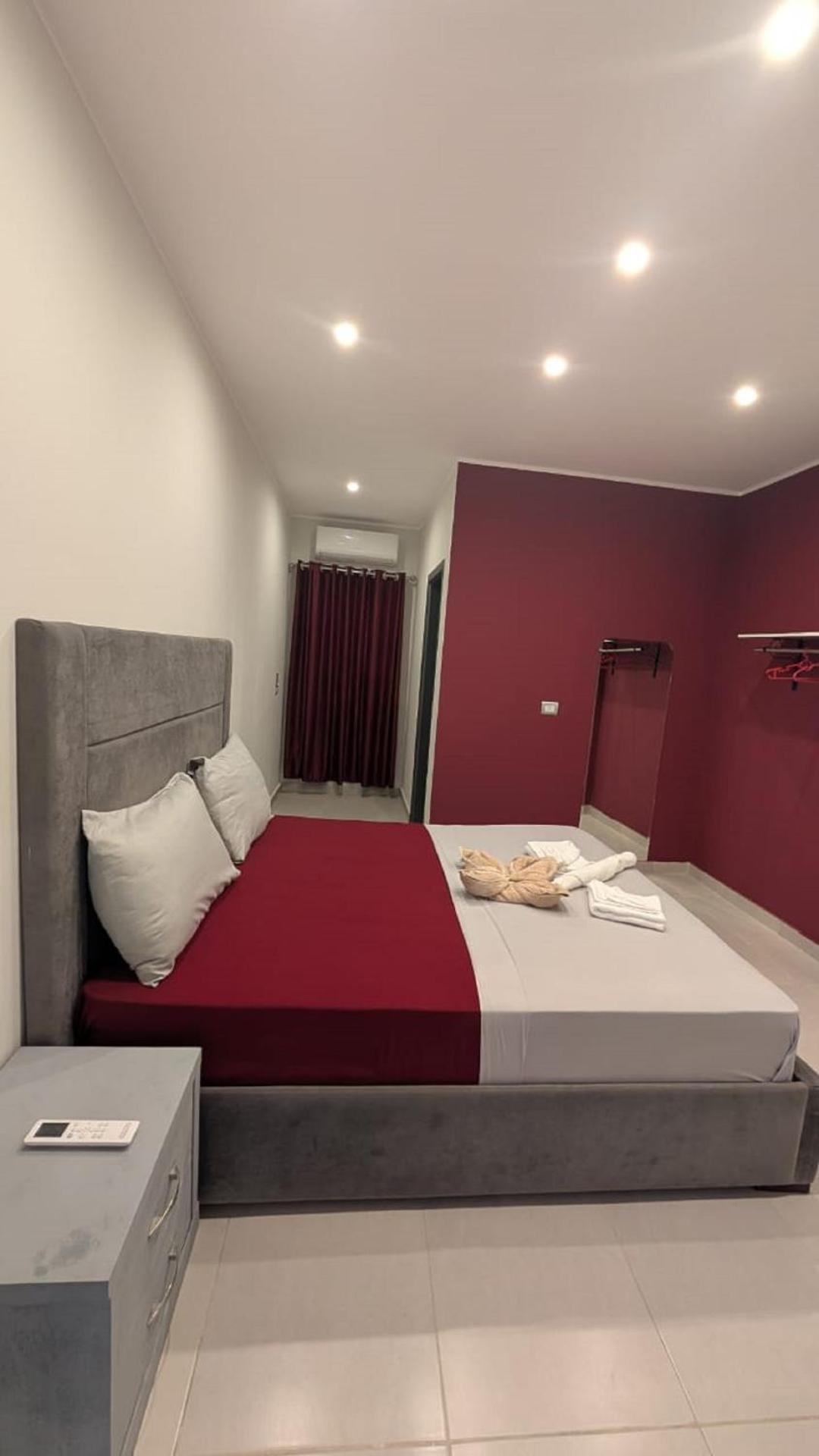 Hostify Hostel - Photo 32