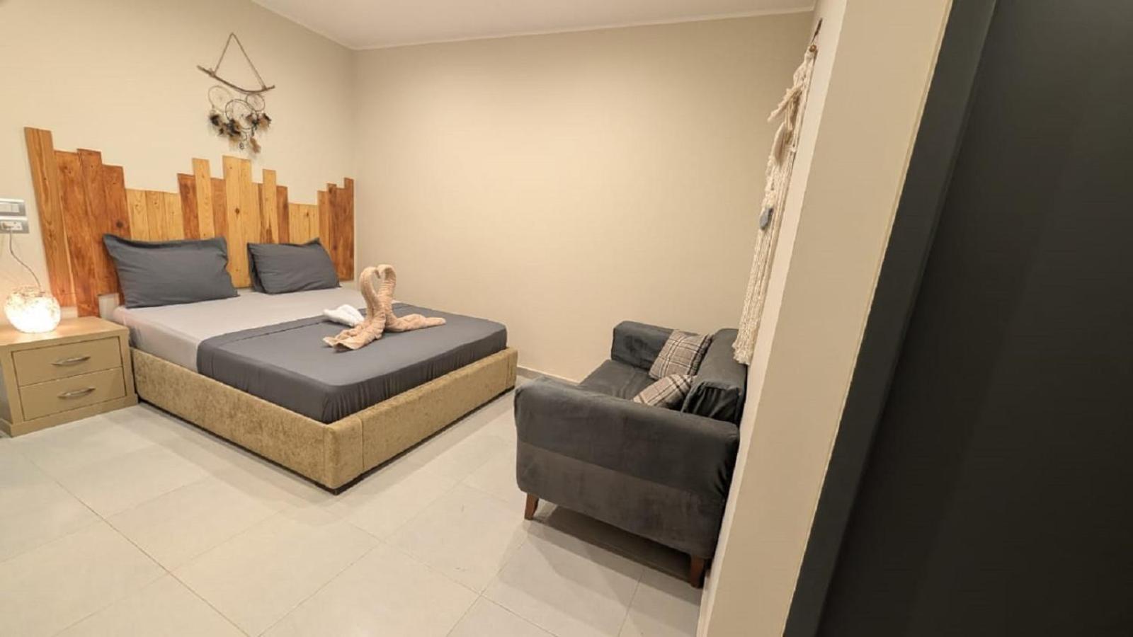 Hostify Hostel - Photo 41