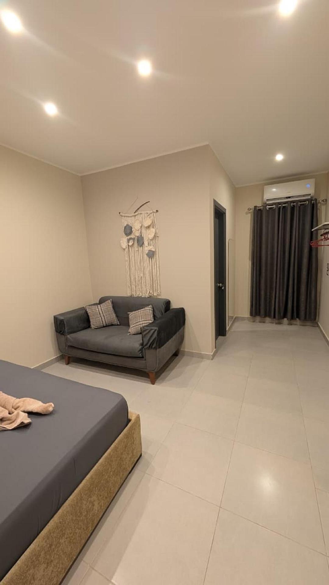 Hostify Hostel - Photo 45