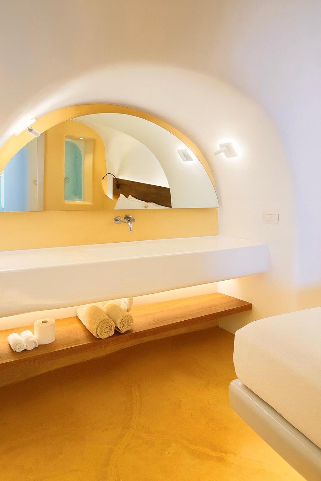 Chic Hotel Santorini - Photo 34