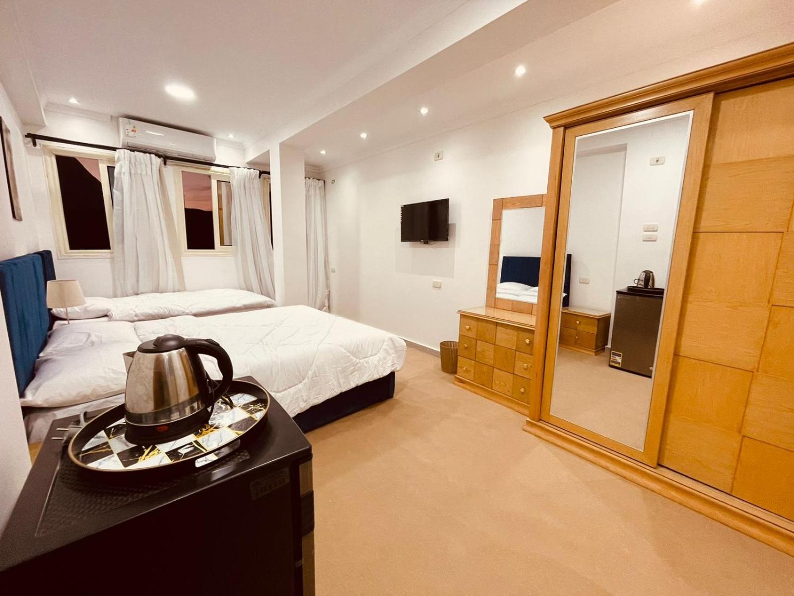 Yamour Pyramids - Photo 41