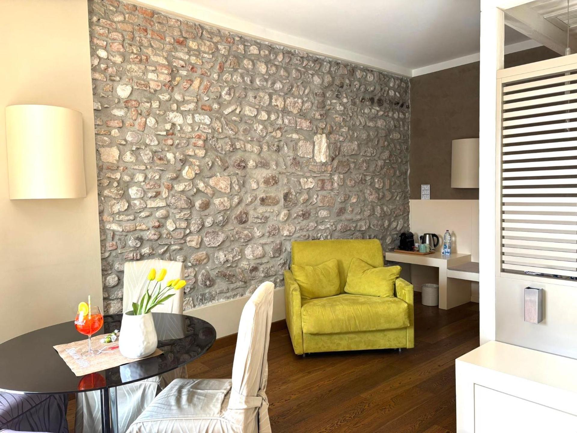 Oreste Suite - Photo 39