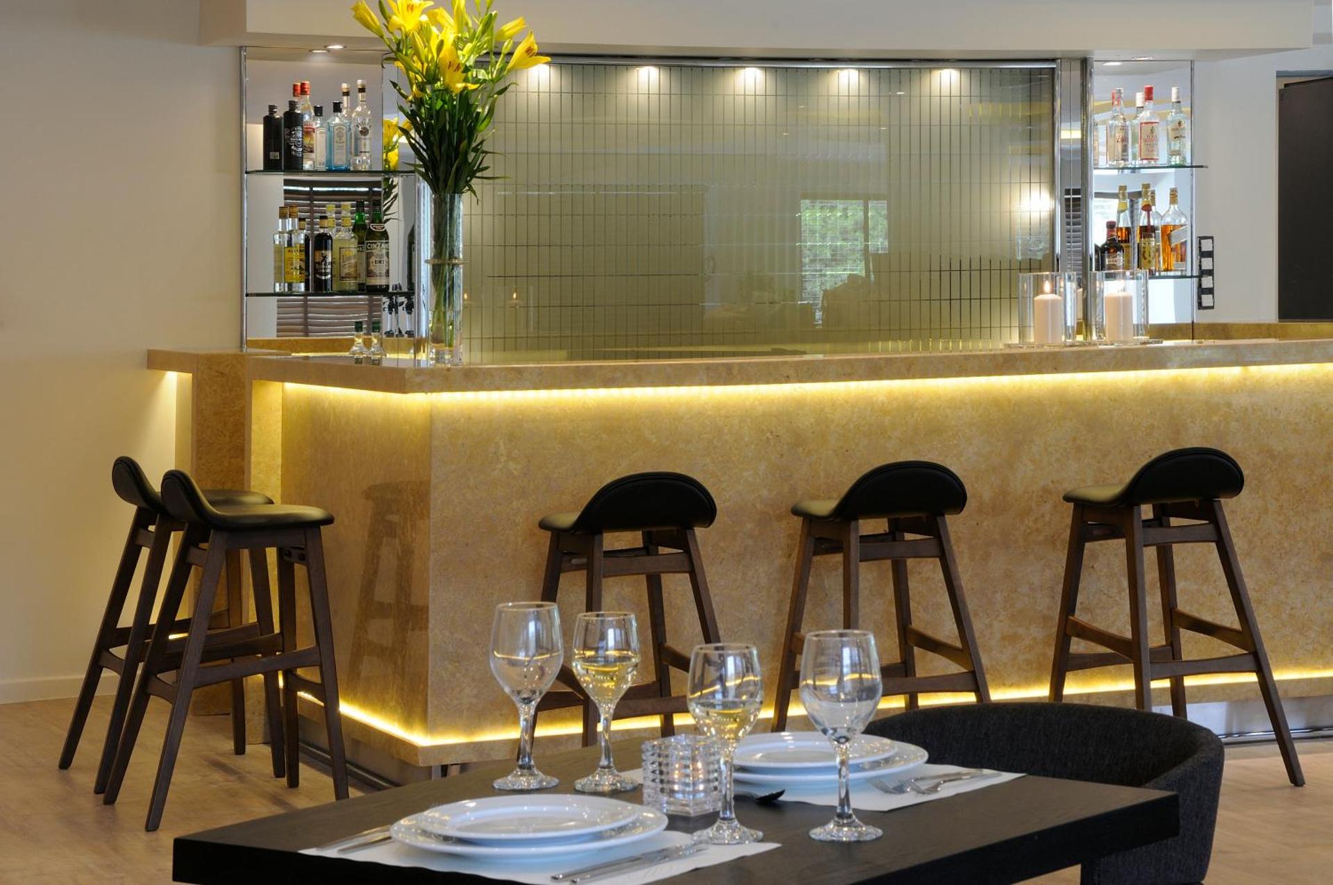 Athens Avenue Hotel - Photo 18