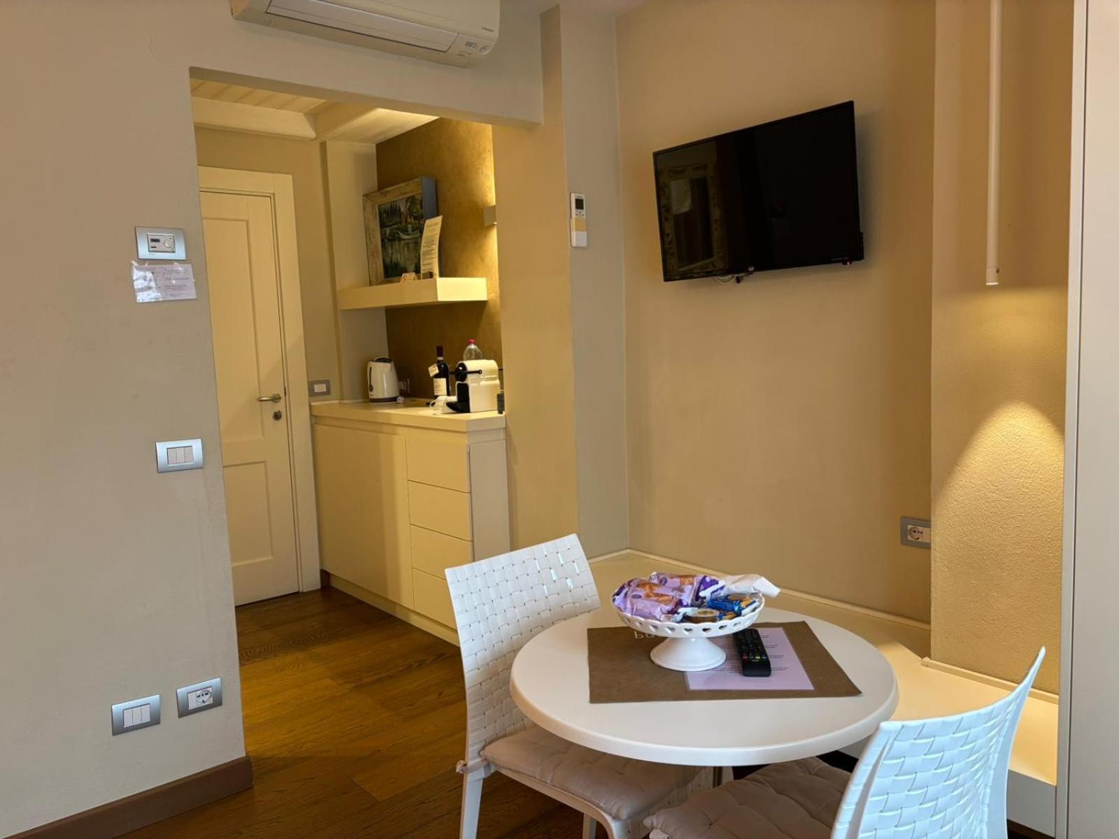 Oreste Suite - Photo 11