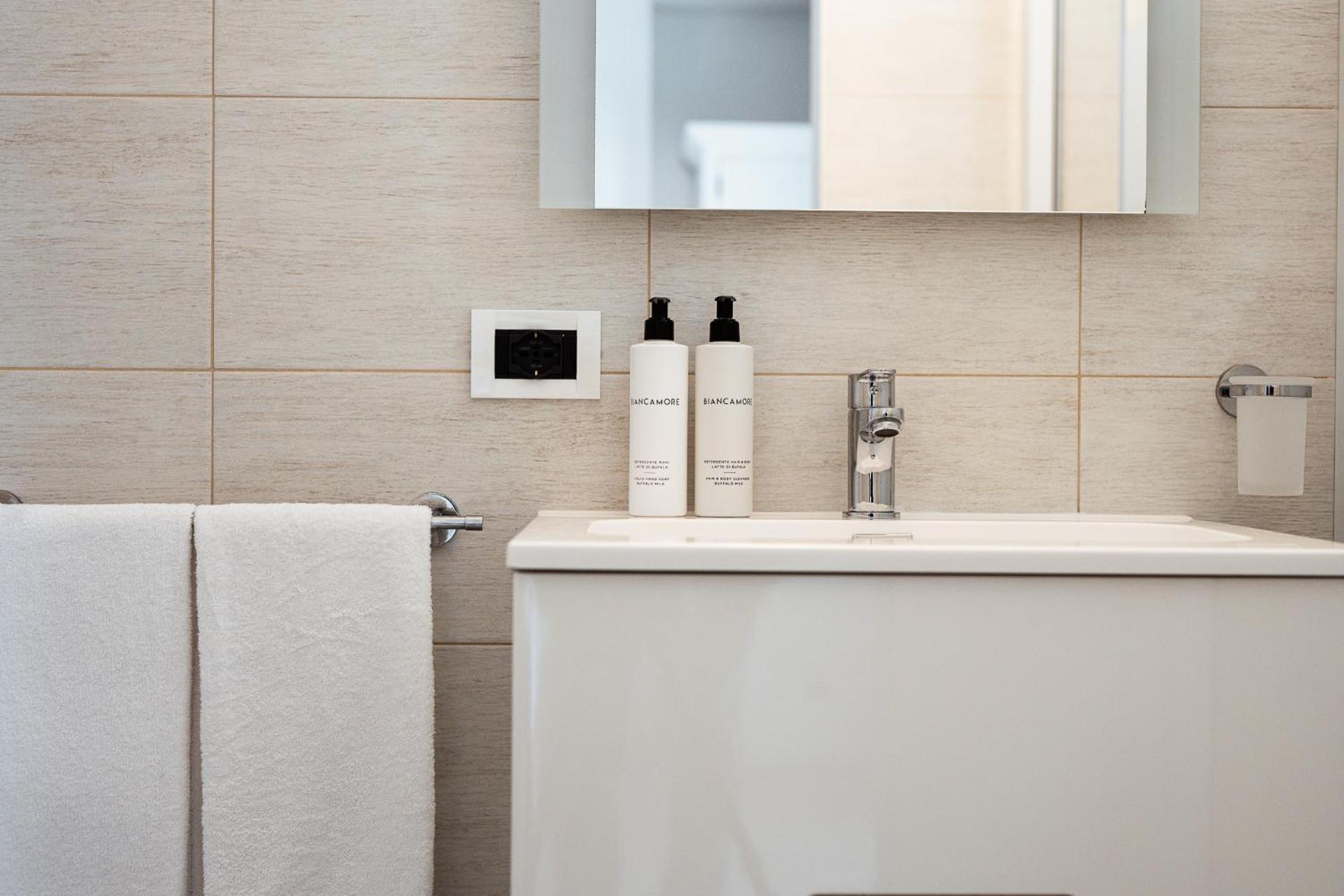 Hotel Niagara - Photo 49