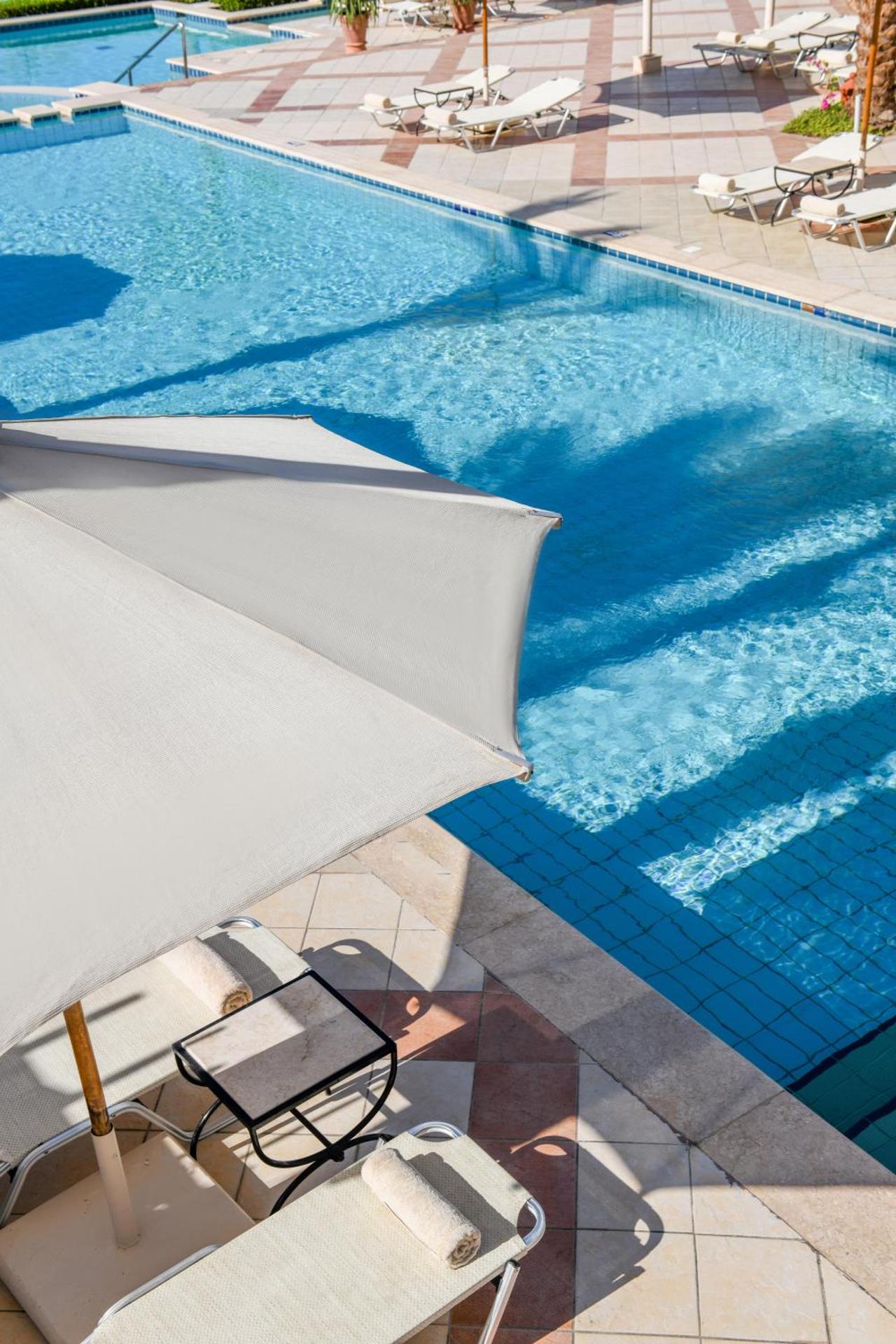 JAZ Fanara Resort - Photo 10