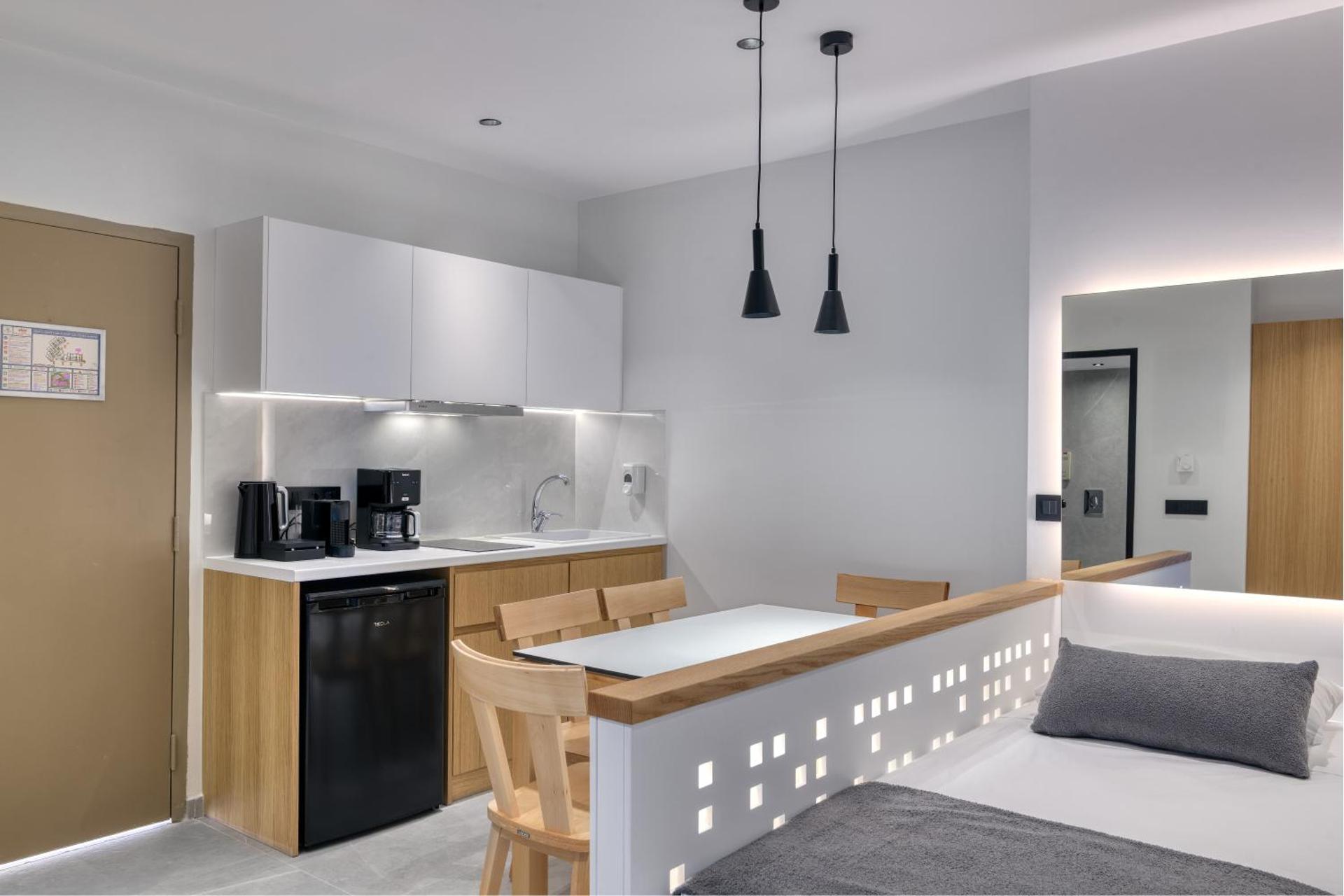 Superior Kids Suite Apartment Garden View - Photo 3