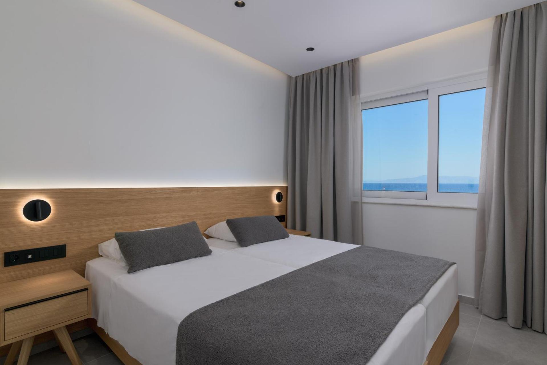 Two Bedroom Superior Suite Apartment Sea View