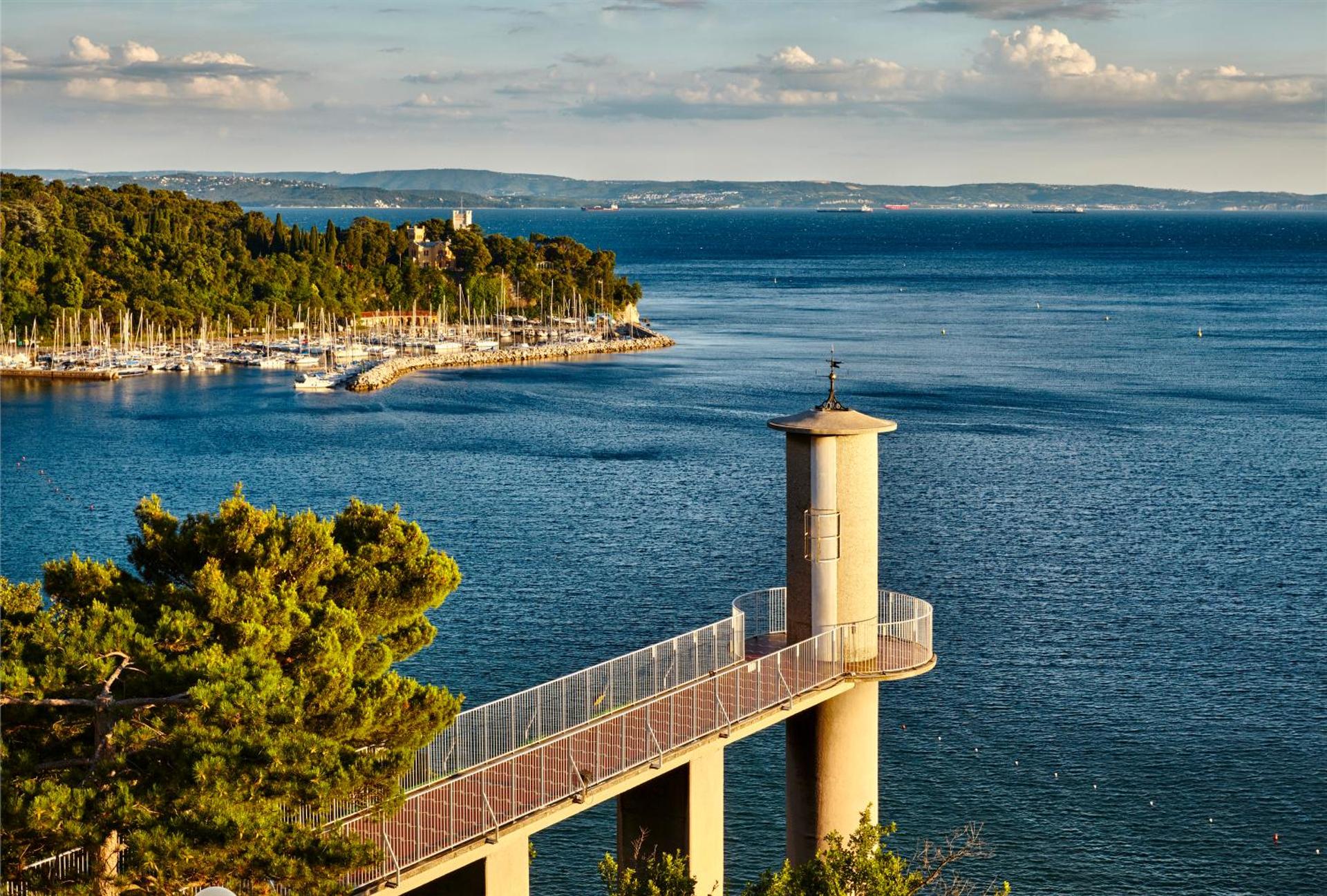 Hotel Riviera & Maximilian's - Photo 61