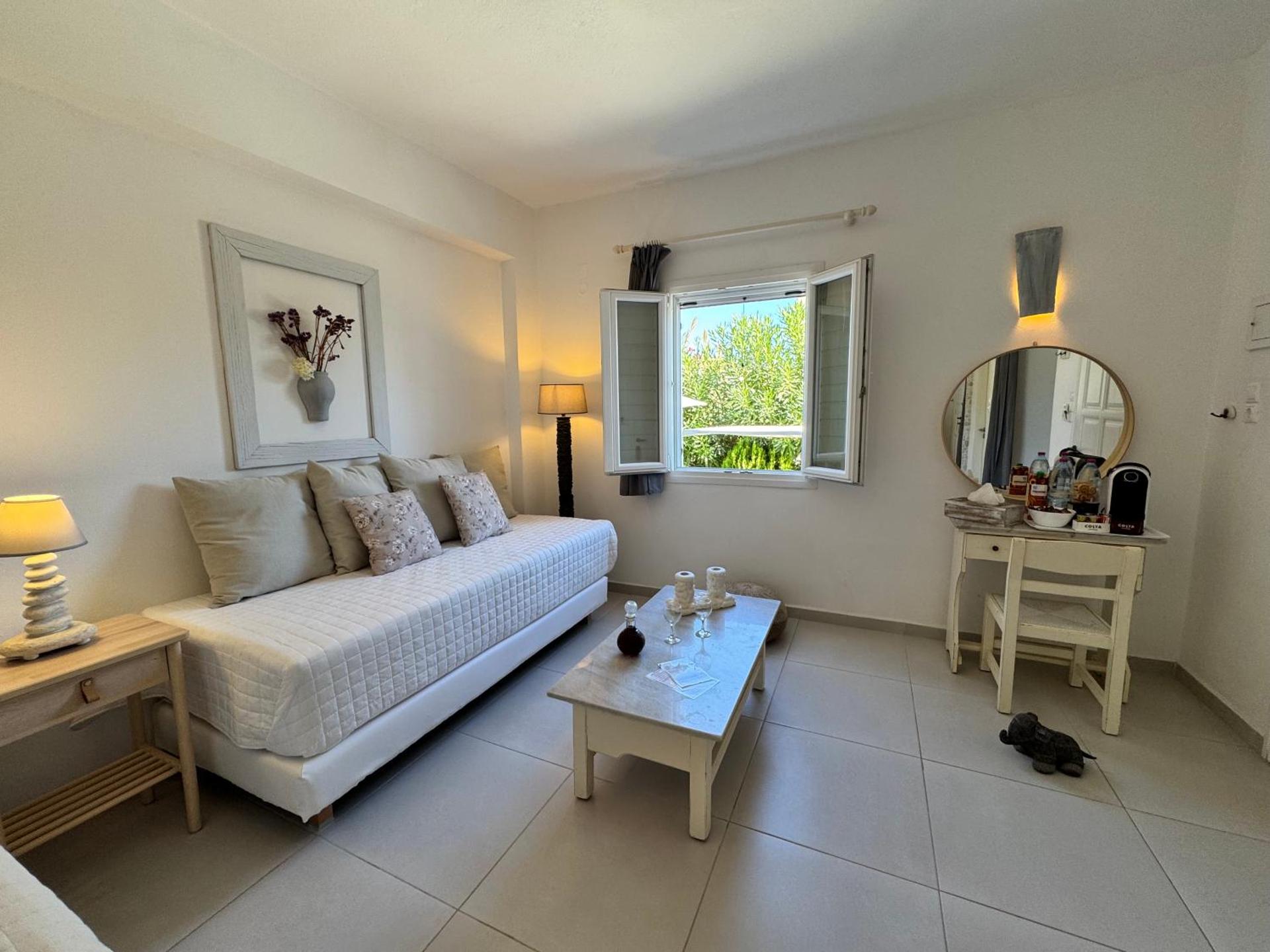 Diplos Studios - Photo 50