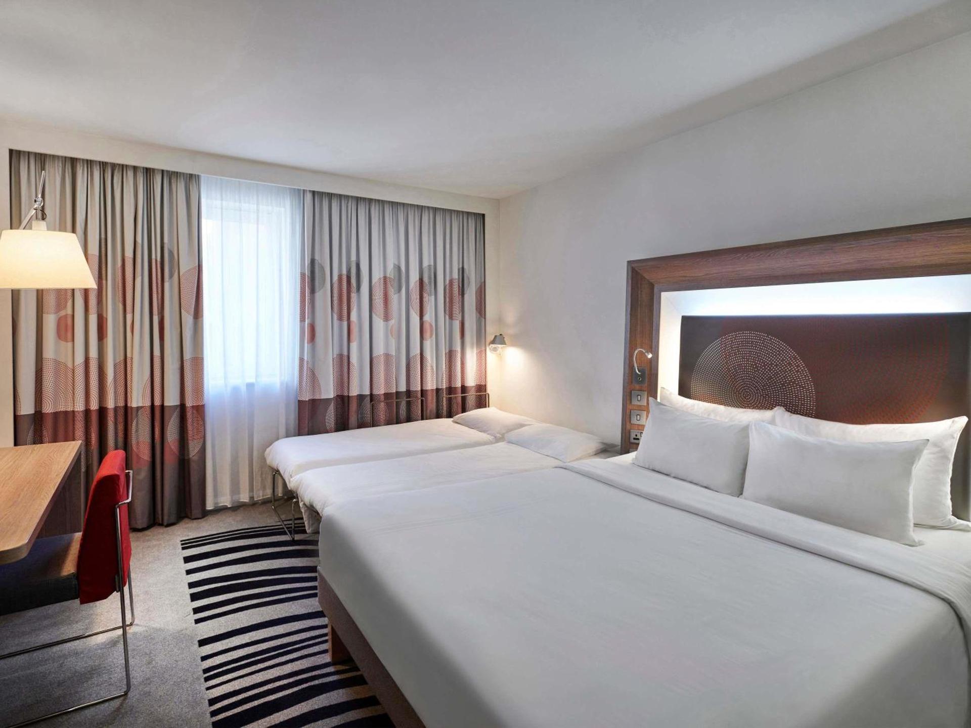 Novotel London Tower Bridge - Photo 12