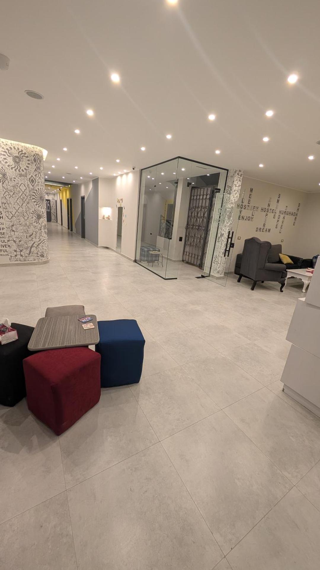 Hostify Hostel - Photo 23