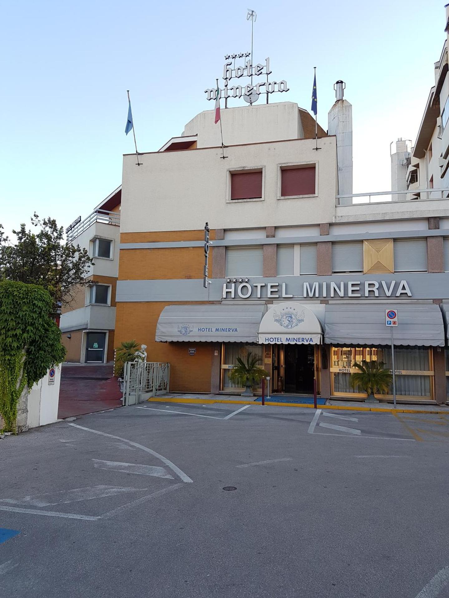 Hotel Minerva - Photo 145