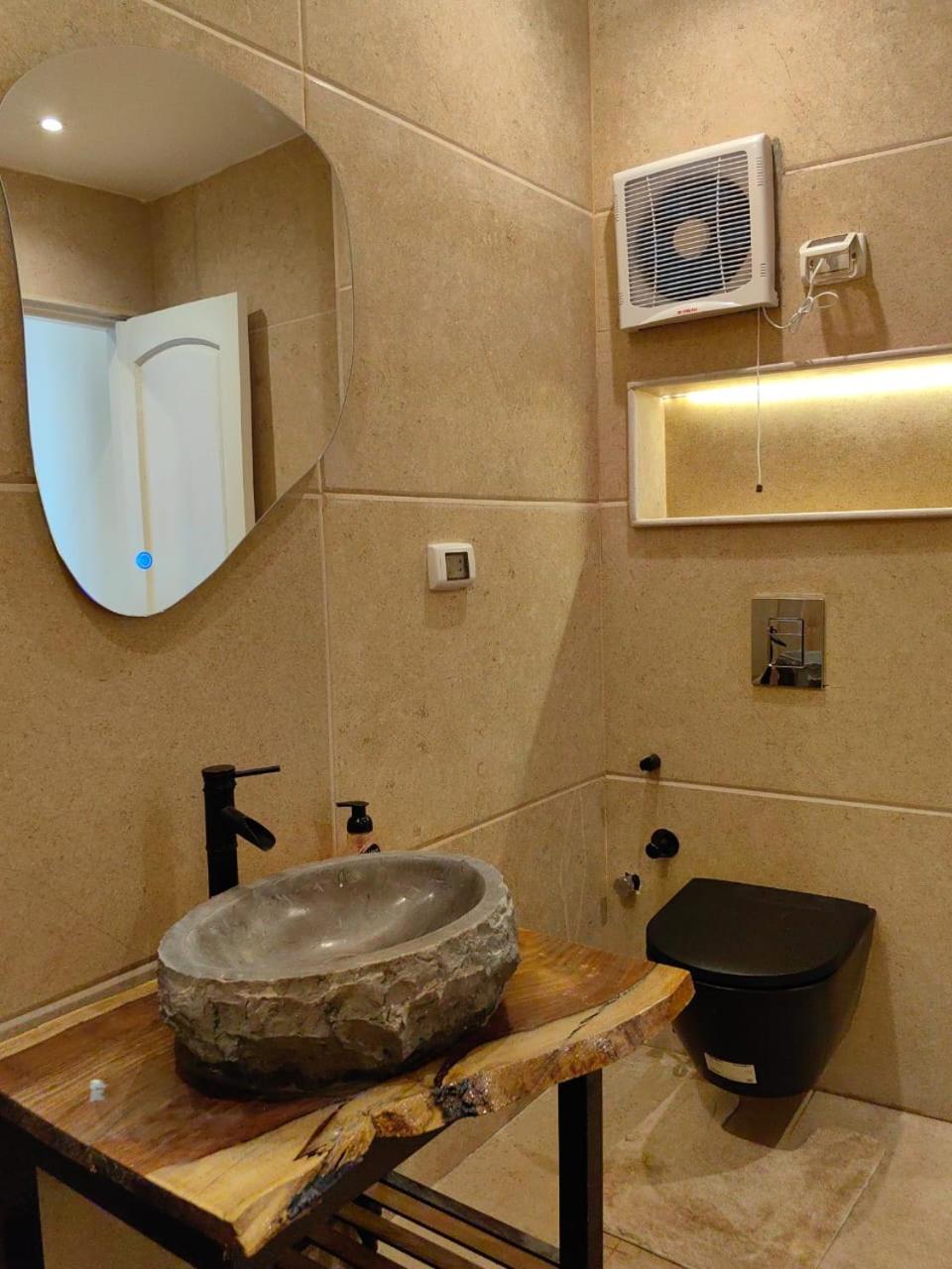 Lamour RAFlF Pyramids View Hotel & Jacuzzi - Photo 60