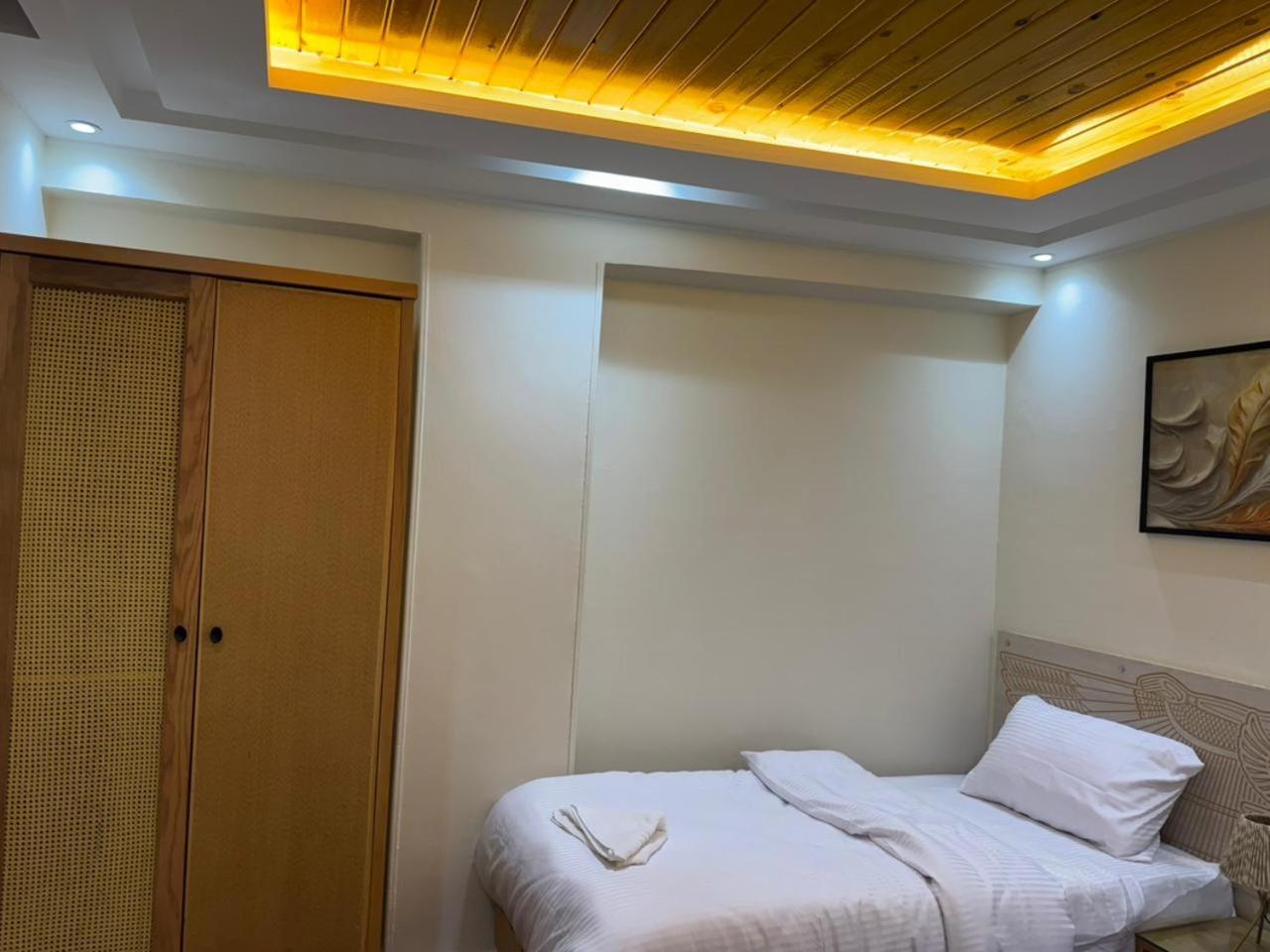 Lamour RAFlF Pyramids View Hotel & Jacuzzi - Photo 69