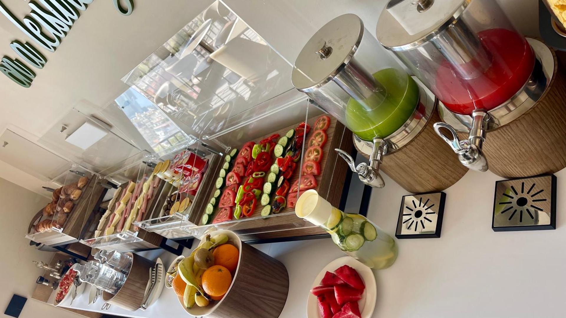 Si Hotel Tirana - Photo 104