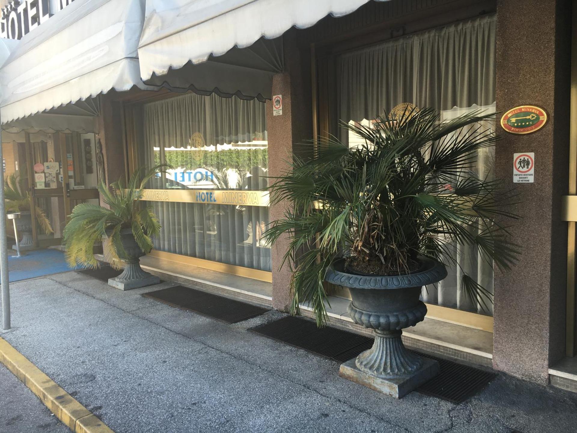 Hotel Minerva - Photo 148