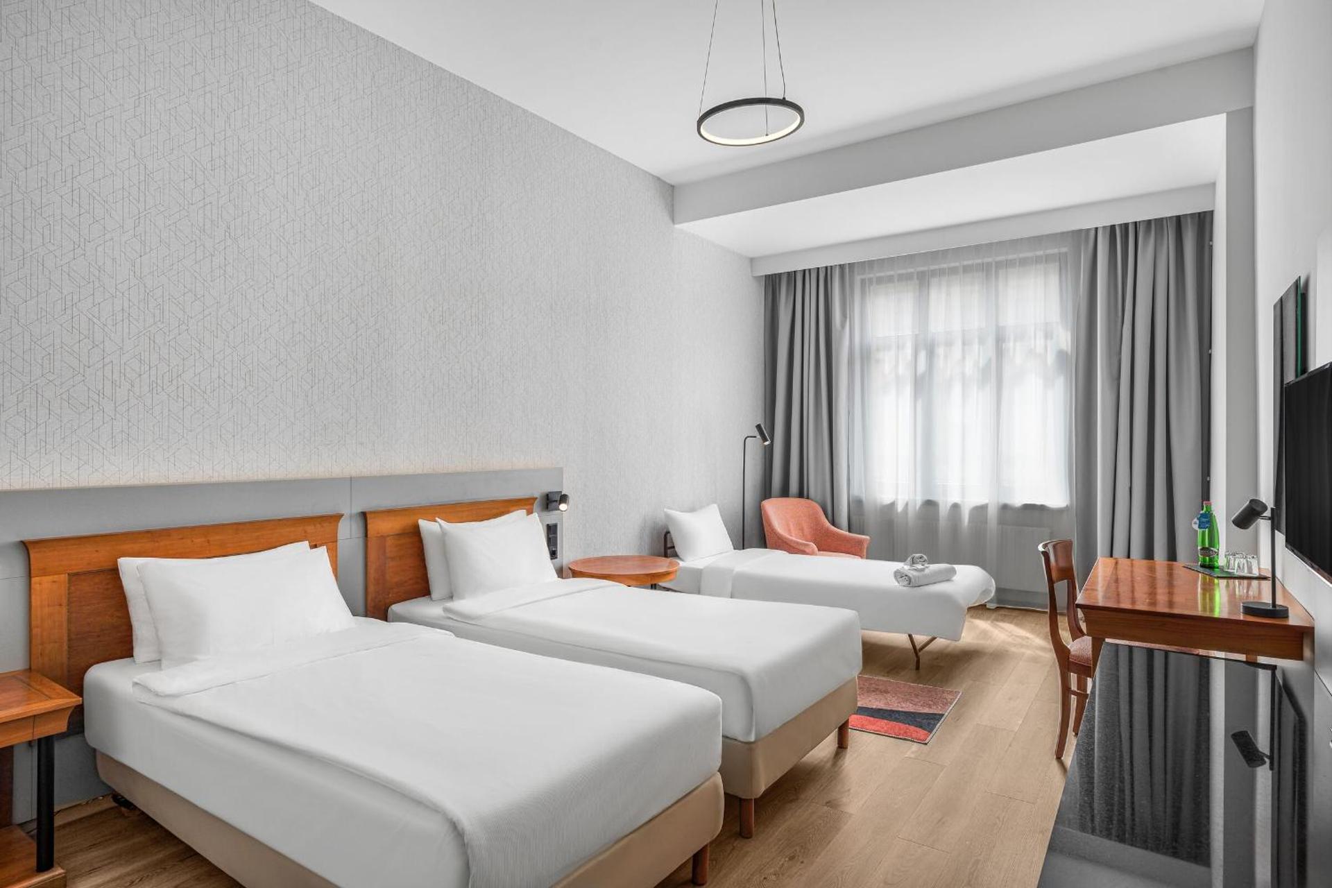 Danubius Hotel Hungaria City Center - Photo 51