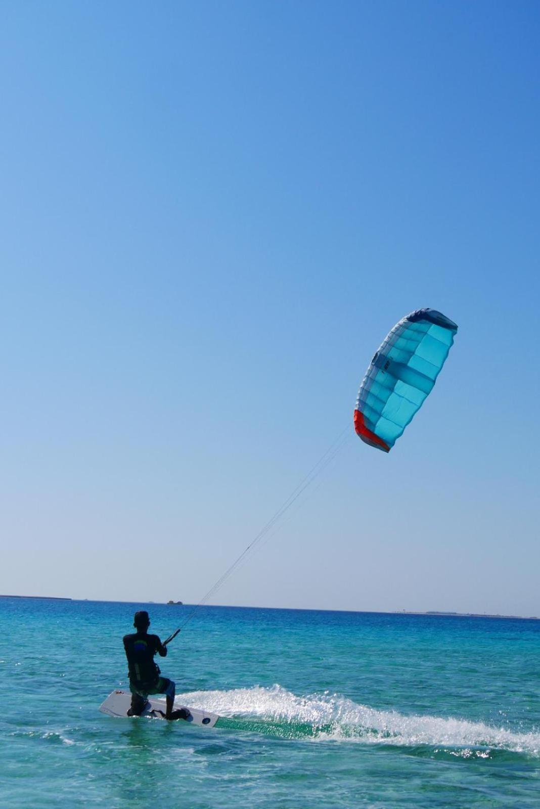 Sun Beach Hotel ABO SOMA - Photo 9