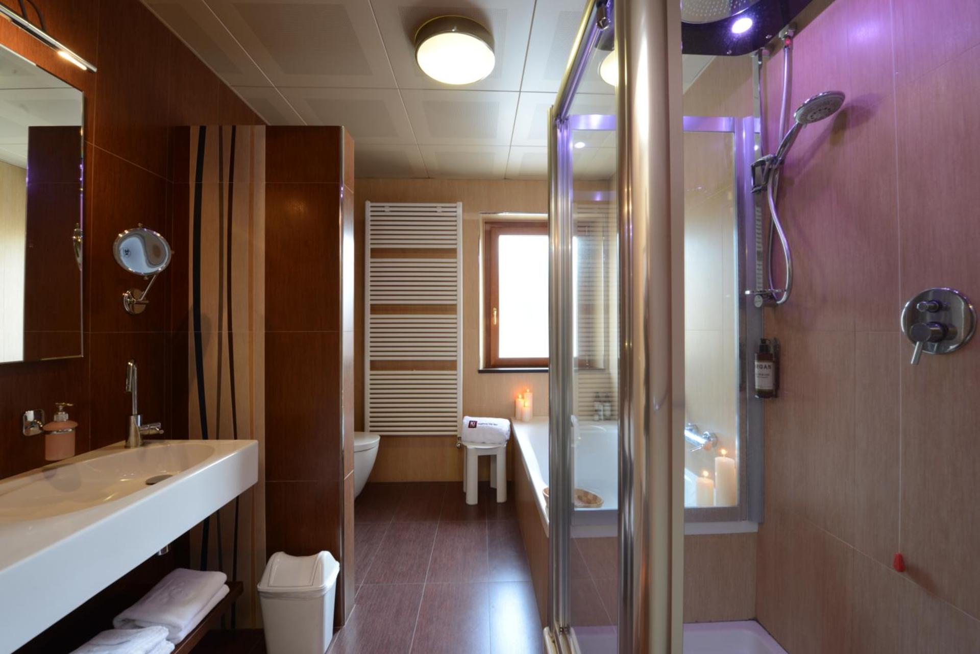 Hotel Guglielmo - Photo 35