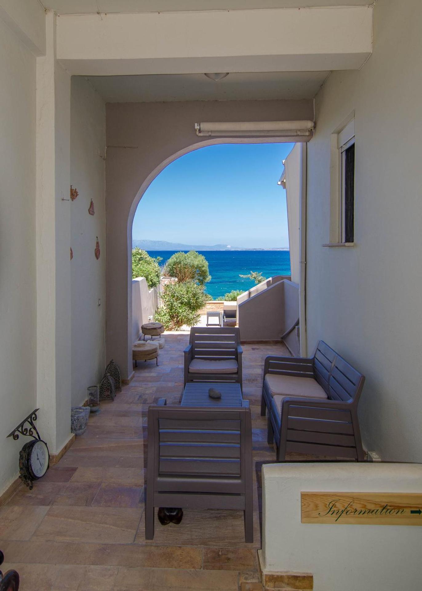 Plaka Studios - Photo 119