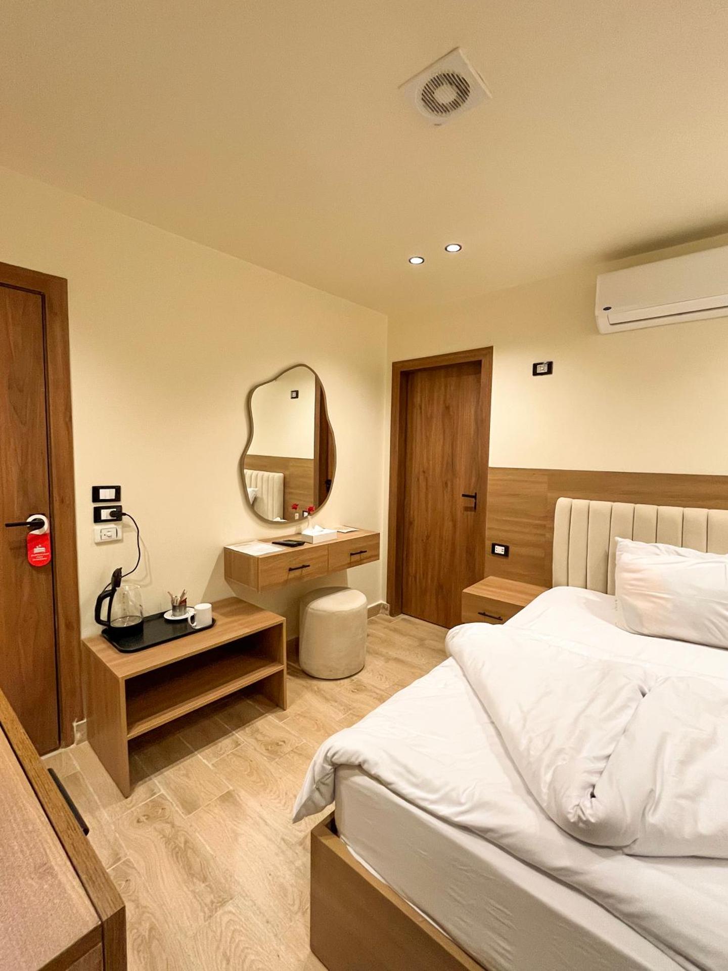 Merak Pyramids Hotel - Photo 10