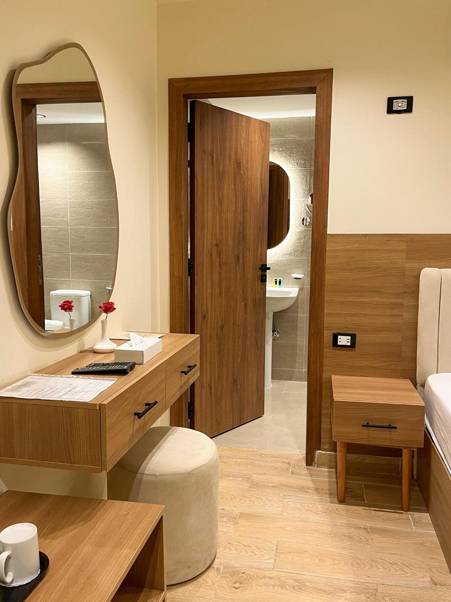 Merak Pyramids Hotel - Photo 8