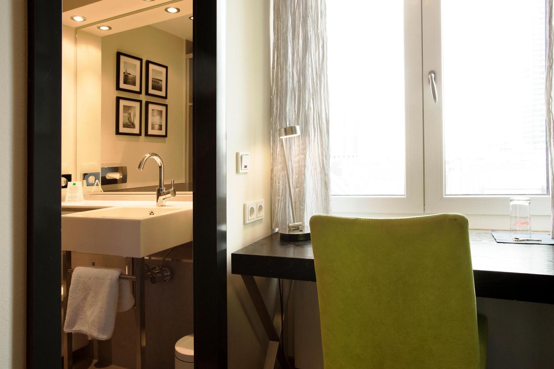 Hotel Hamburger Hof - Photo 2