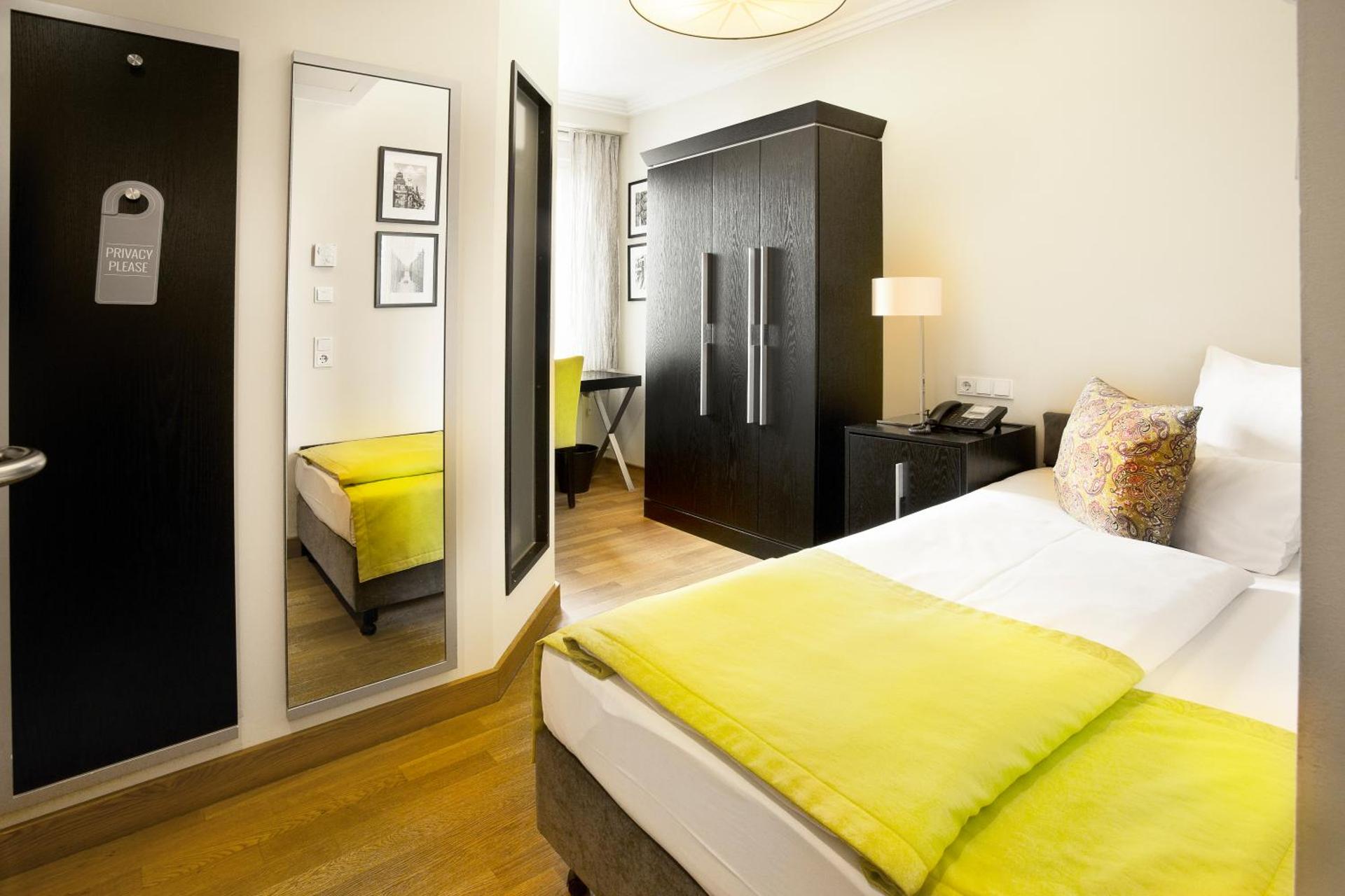 Hotel Hamburger Hof - Photo 18