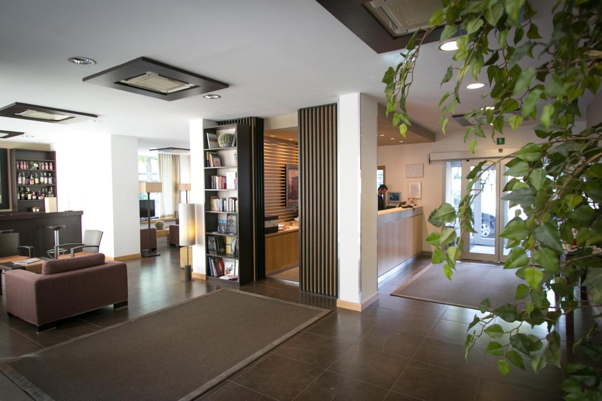 Hotel Touring - Photo 62