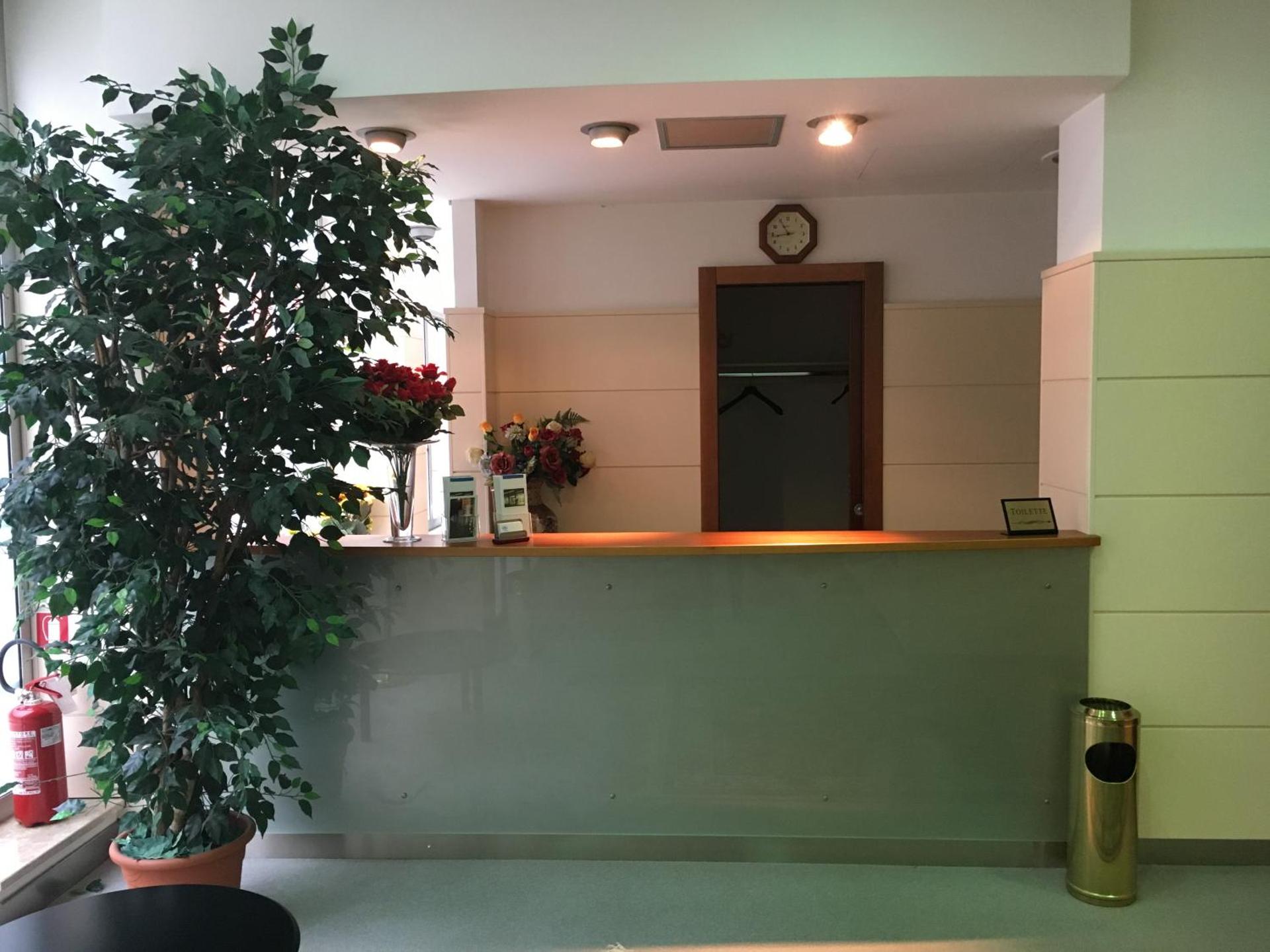 Hotel Minerva - Photo 157