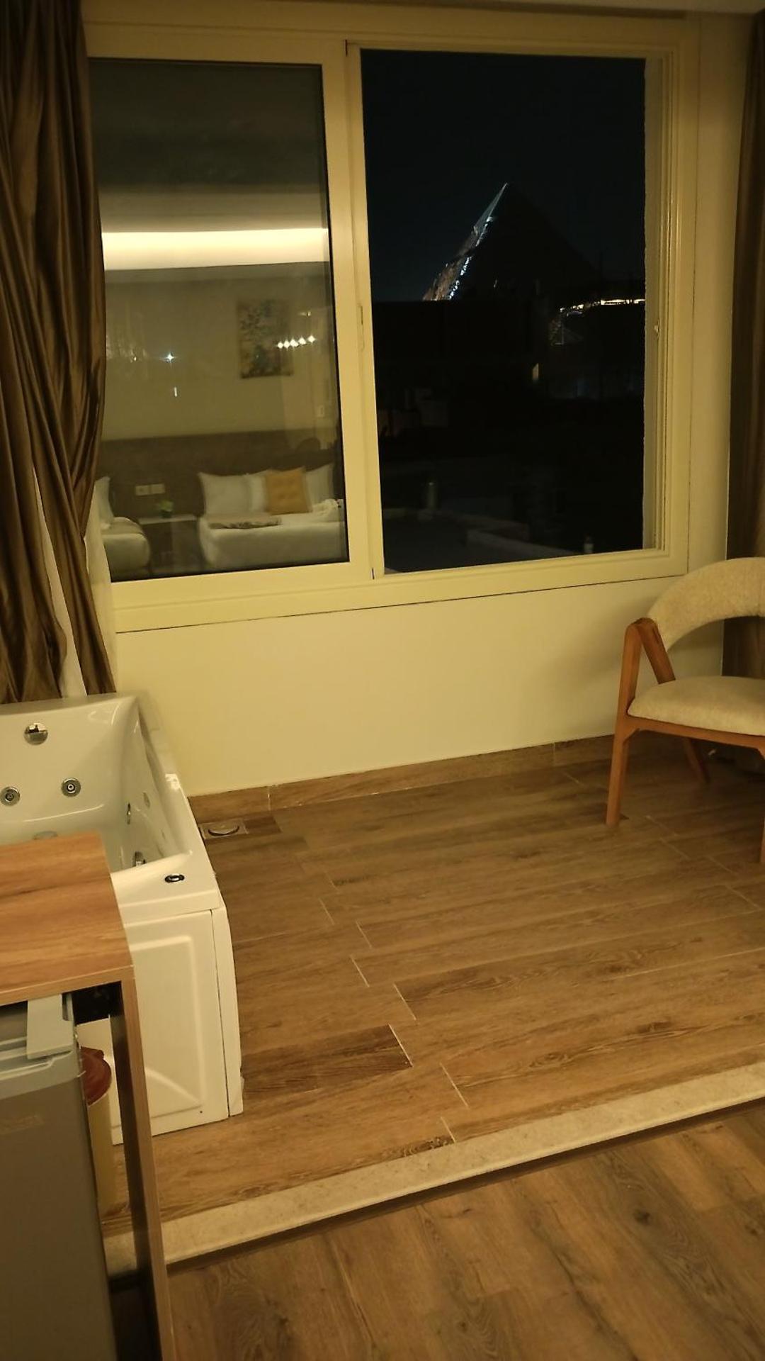 Nefri Pyramids Hotel - Photo 40