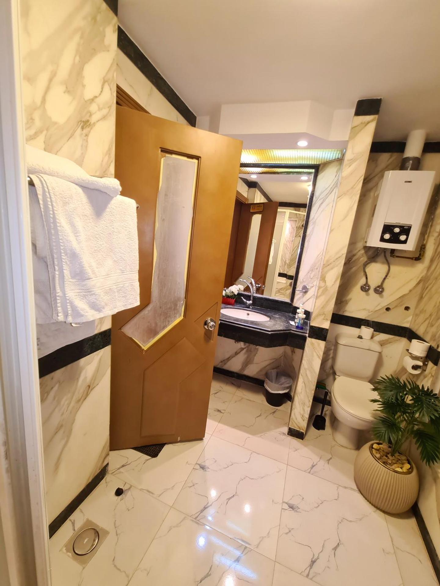 Tahrir Square apartments suites - Photo 64
