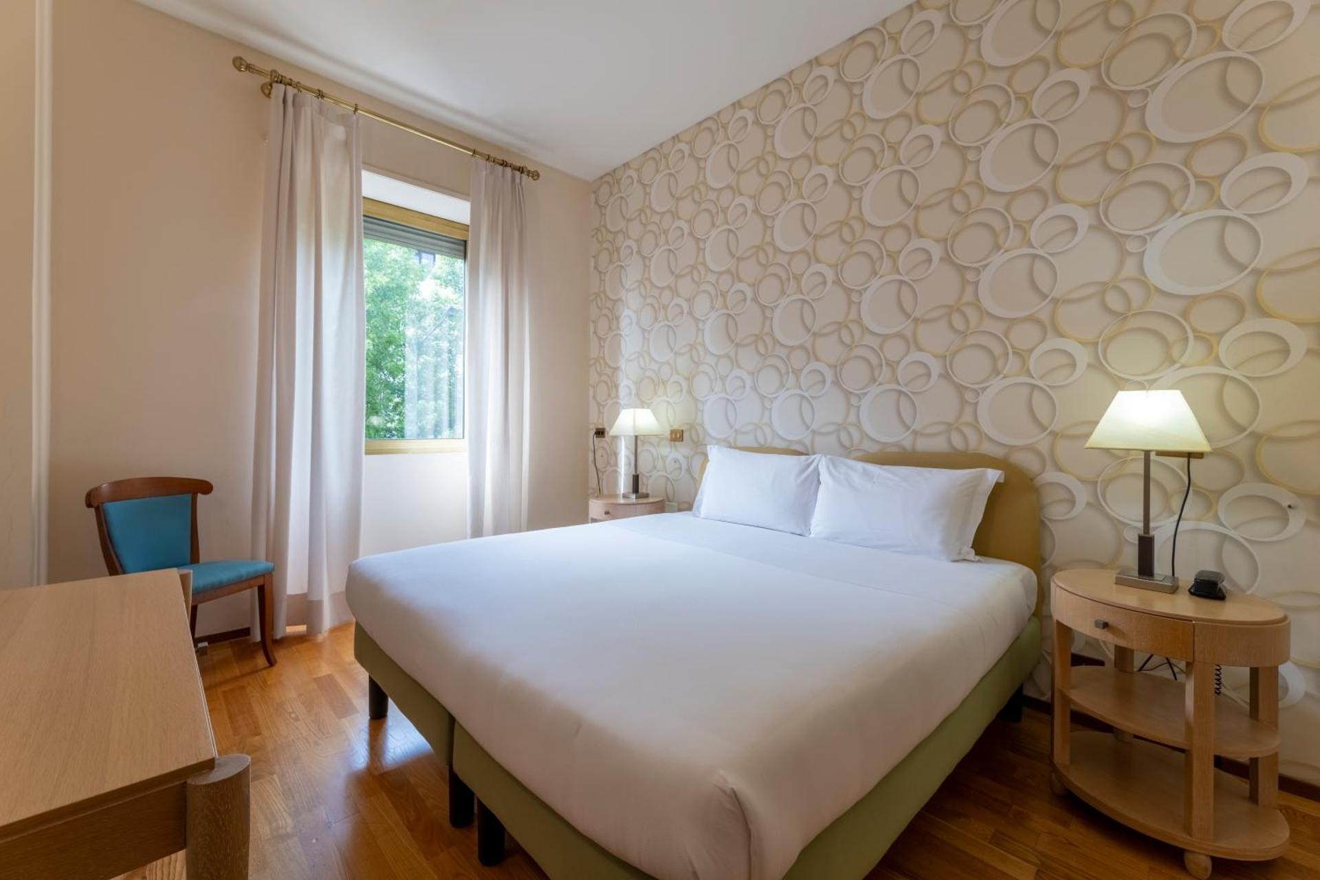 Hotel Astoria - Photo 64